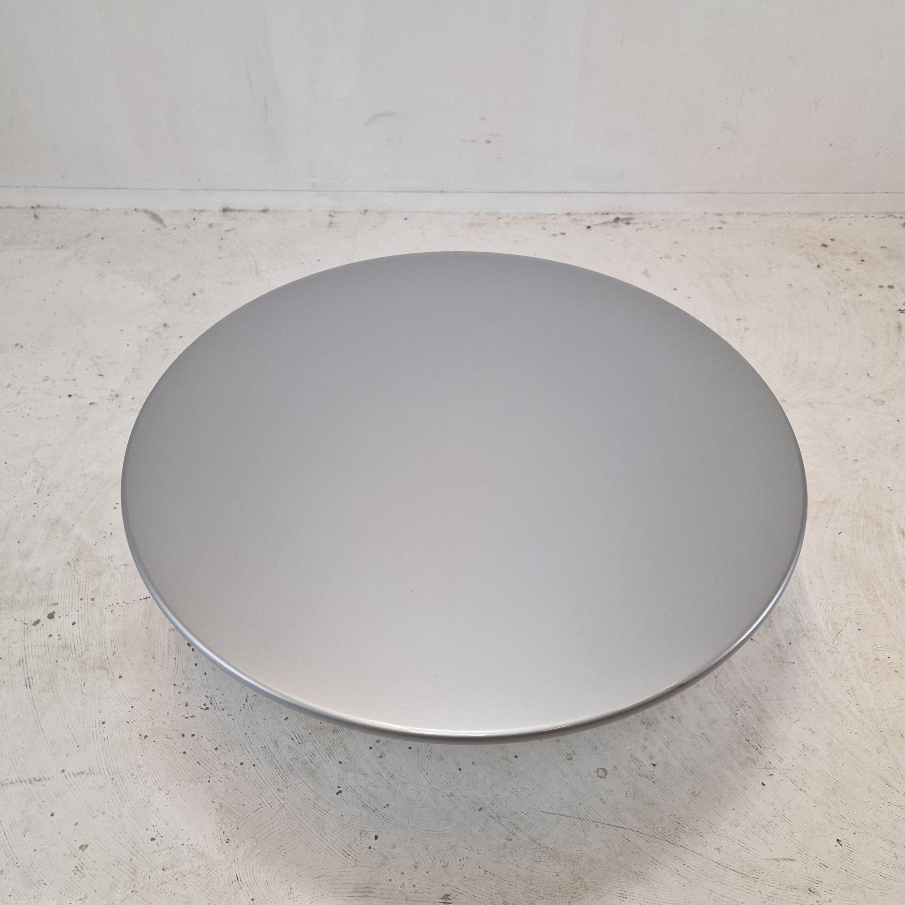 Coffee Table by Pierre Paulin for Artifort, 1970s For Sale 1