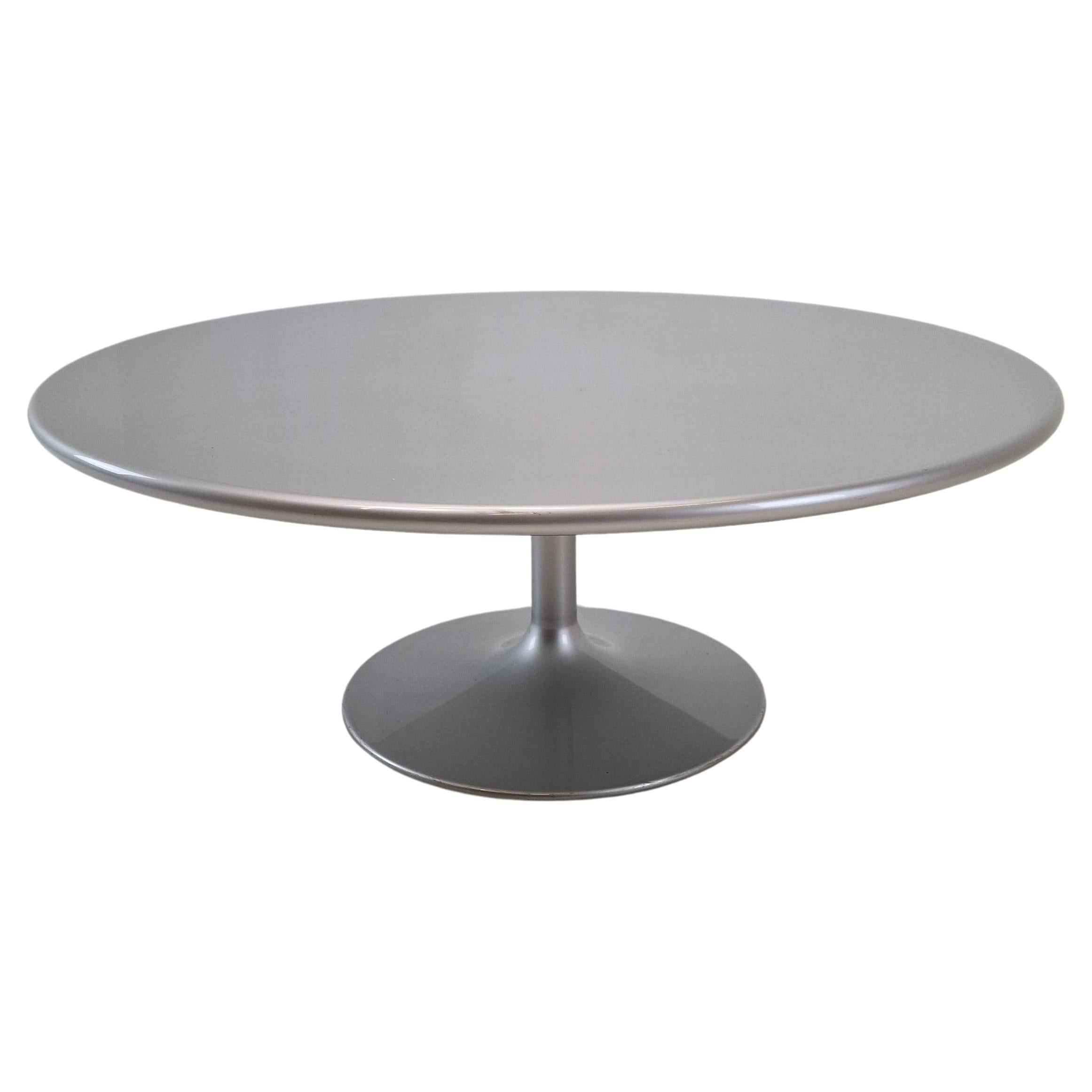 Coffee Table by Pierre Paulin for Artifort, 1970s For Sale