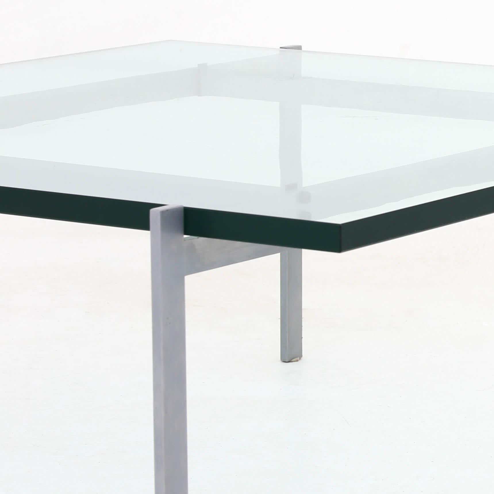 PK 61 - Coffee table w. glass top and frame of steel. Maker E. Kold Christensen.