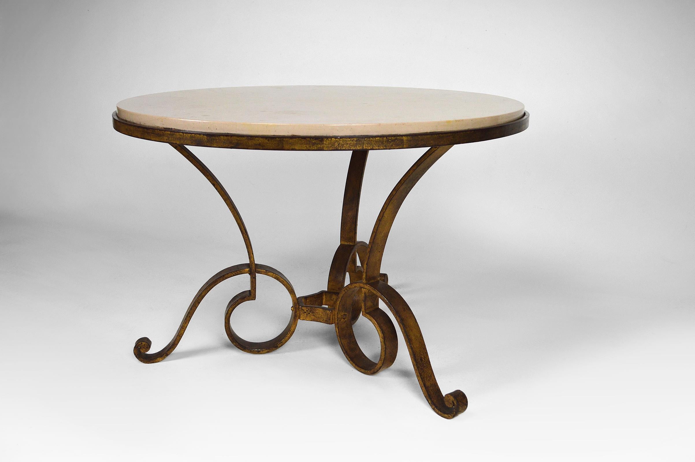 Coffee Table by Raymond Subes in Marble and Gilded Wrought Iron, circa 1935 In Good Condition For Sale In VÉZELAY, FR