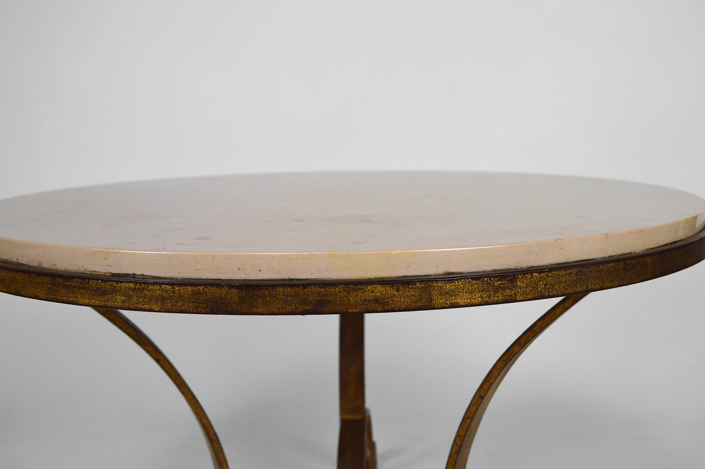 Coffee Table by Raymond Subes in Marble and Gilded Wrought Iron, circa 1935 For Sale 2