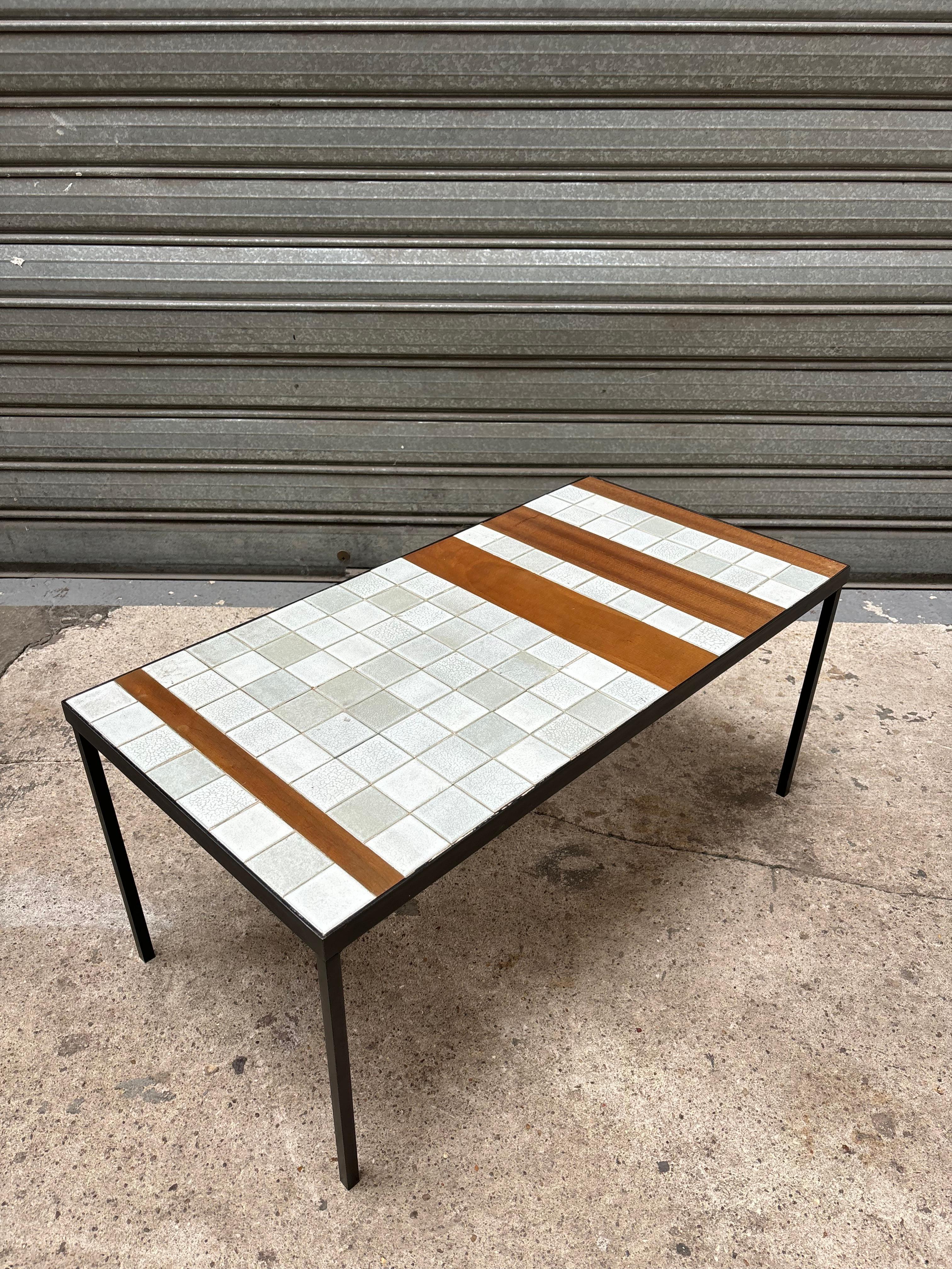 Coffee table by Roger Capron Bon état - En vente à SAINT-OUEN-SUR-SEINE, FR