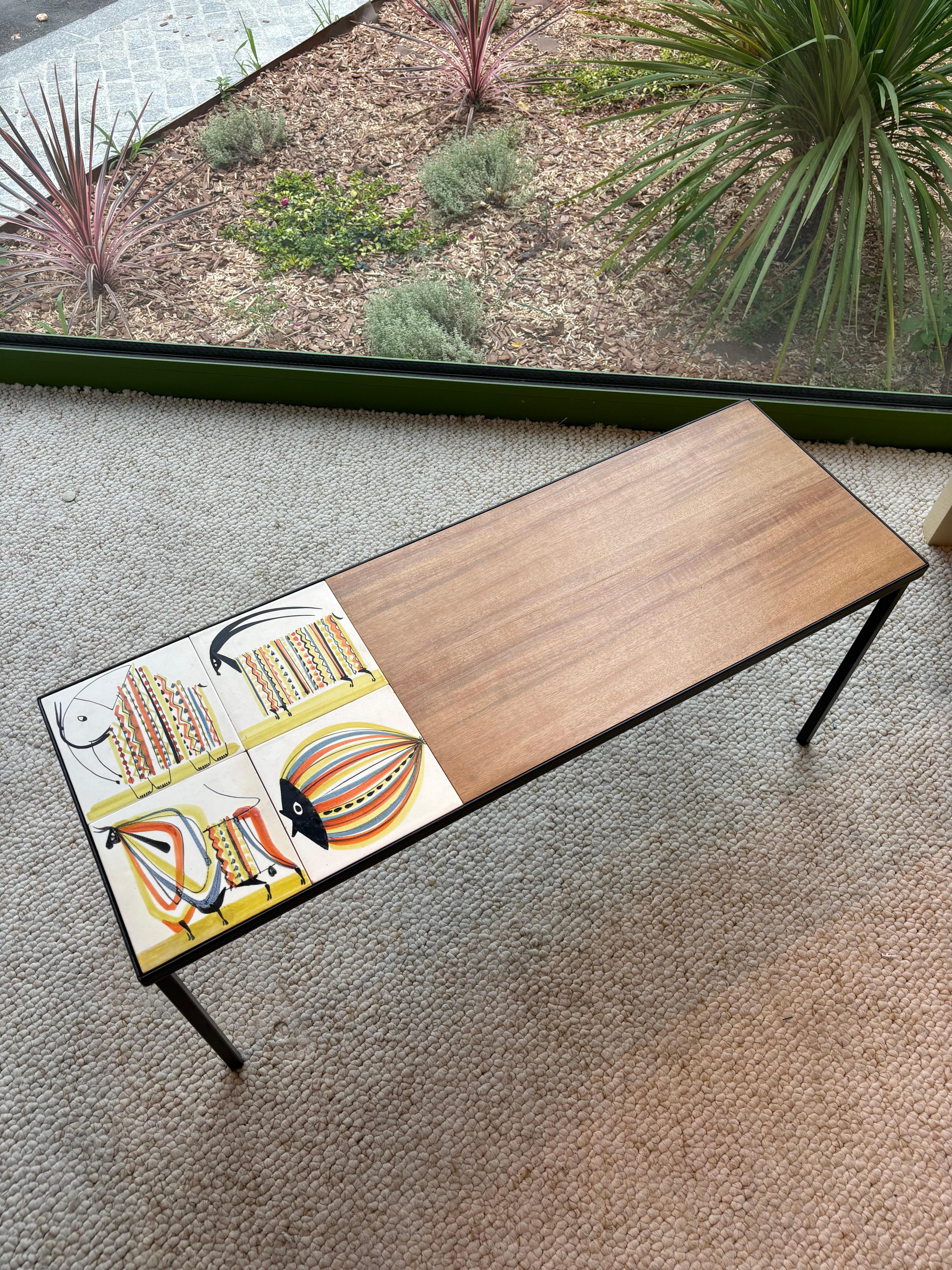 Mesa de centro de Roger Capron mediados del siglo XX en venta