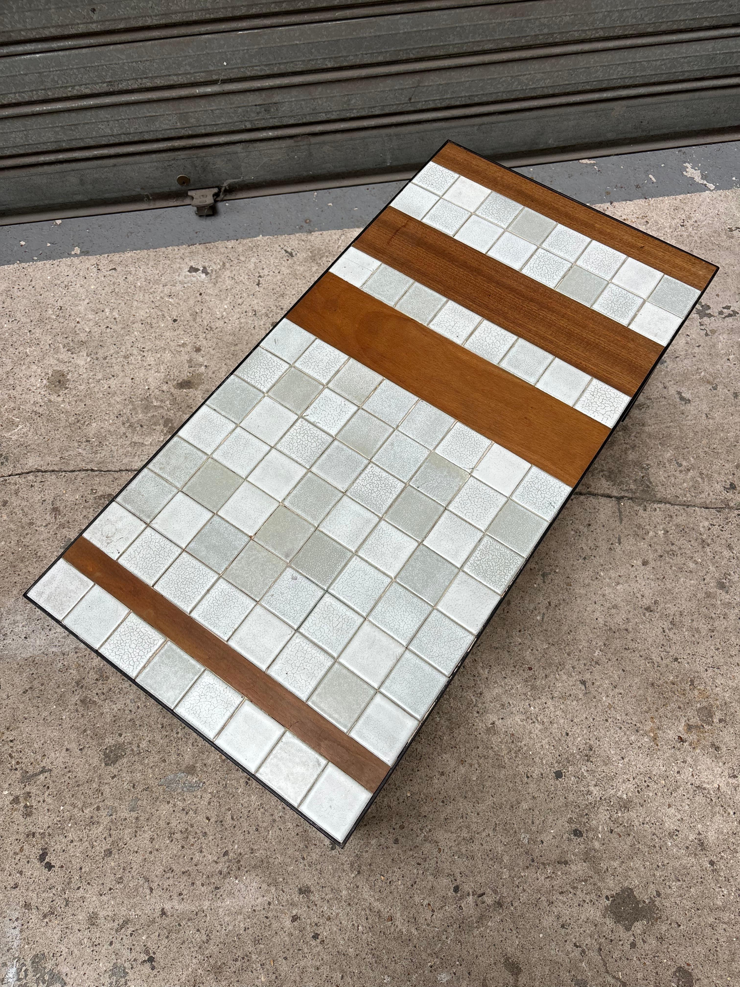 Coffee table by Roger Capron en vente 1