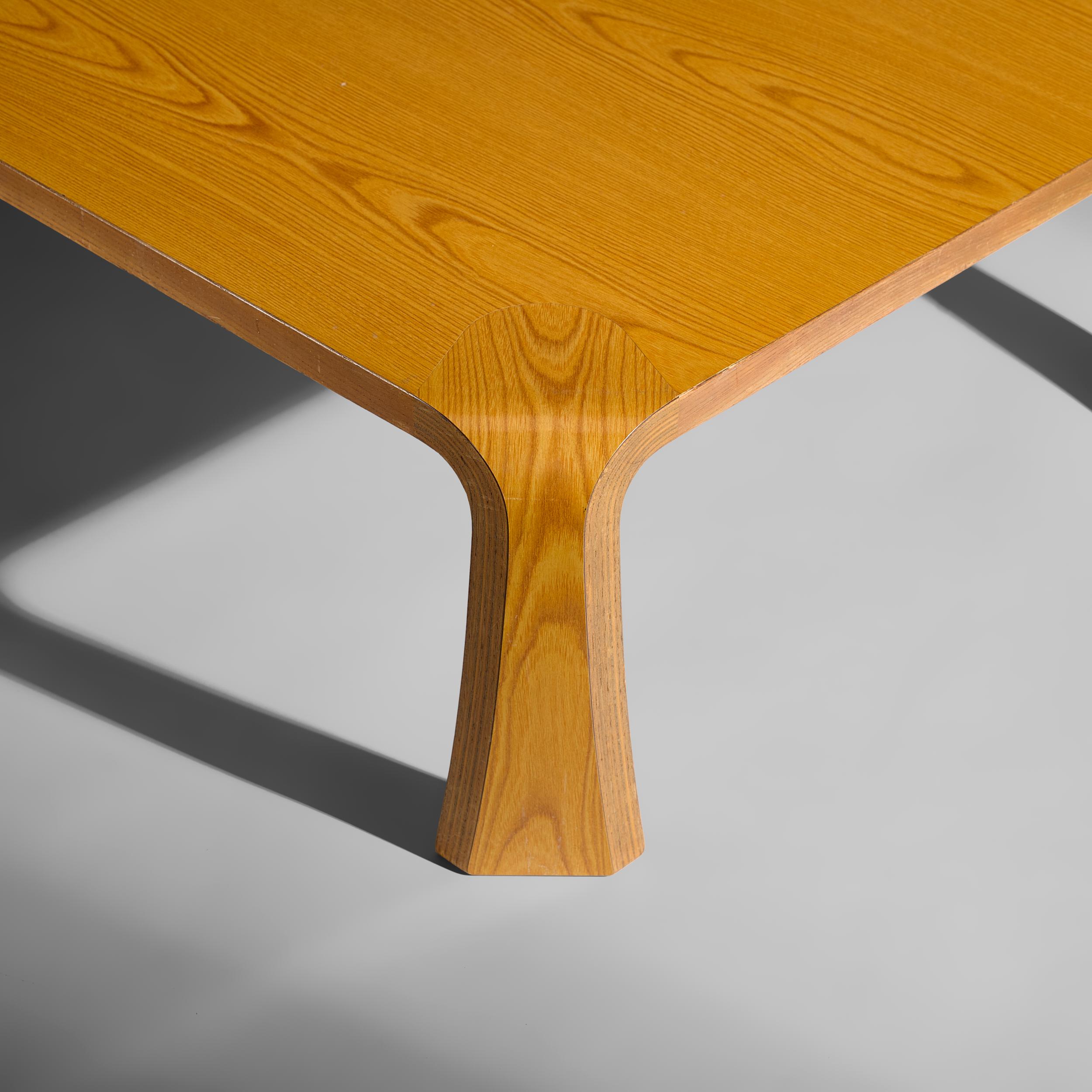 Milieu du XXe siècle Table basse de Saburo Inui pour Tendo Mokko, Japon, années 1960