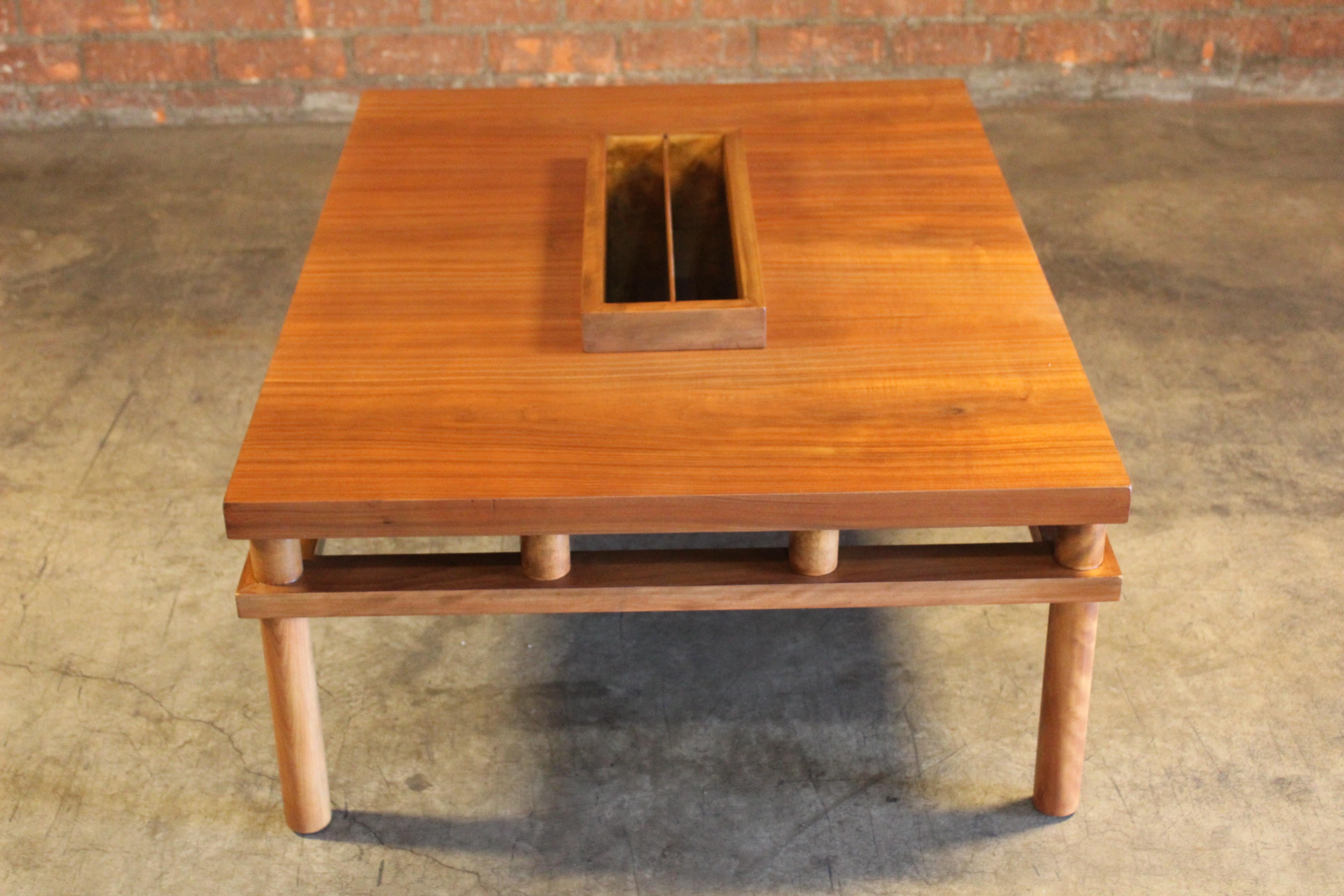 Coffee Table by T.H Robsjohn-Gibbings for Widdicomb, U.S.A, 1950s For Sale 3