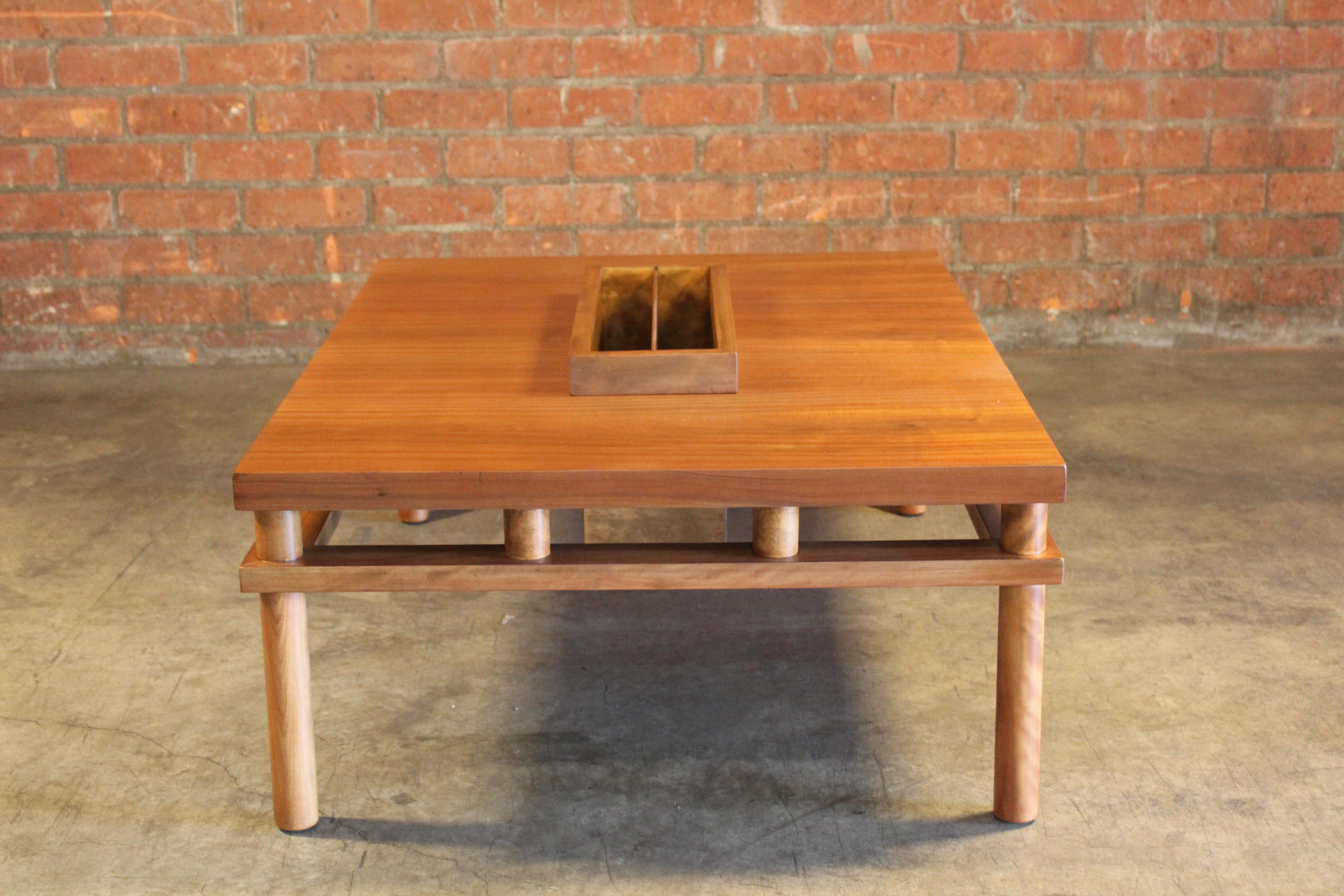 Coffee Table by T.H Robsjohn-Gibbings for Widdicomb, U.S.A, 1950s For Sale 4