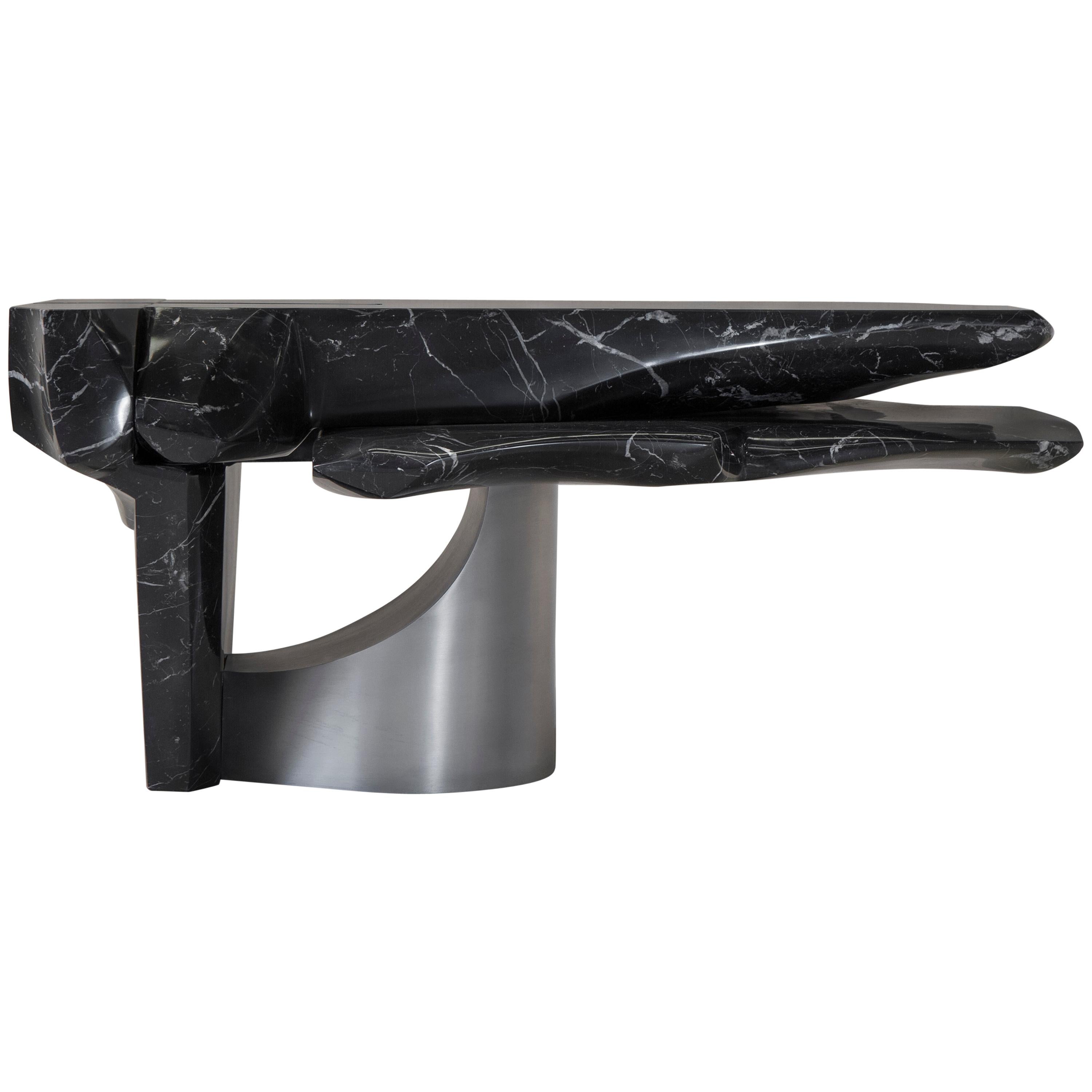 Table basse Todomuta Studio en marbre noir:: aluminium et acier inoxydable en vente