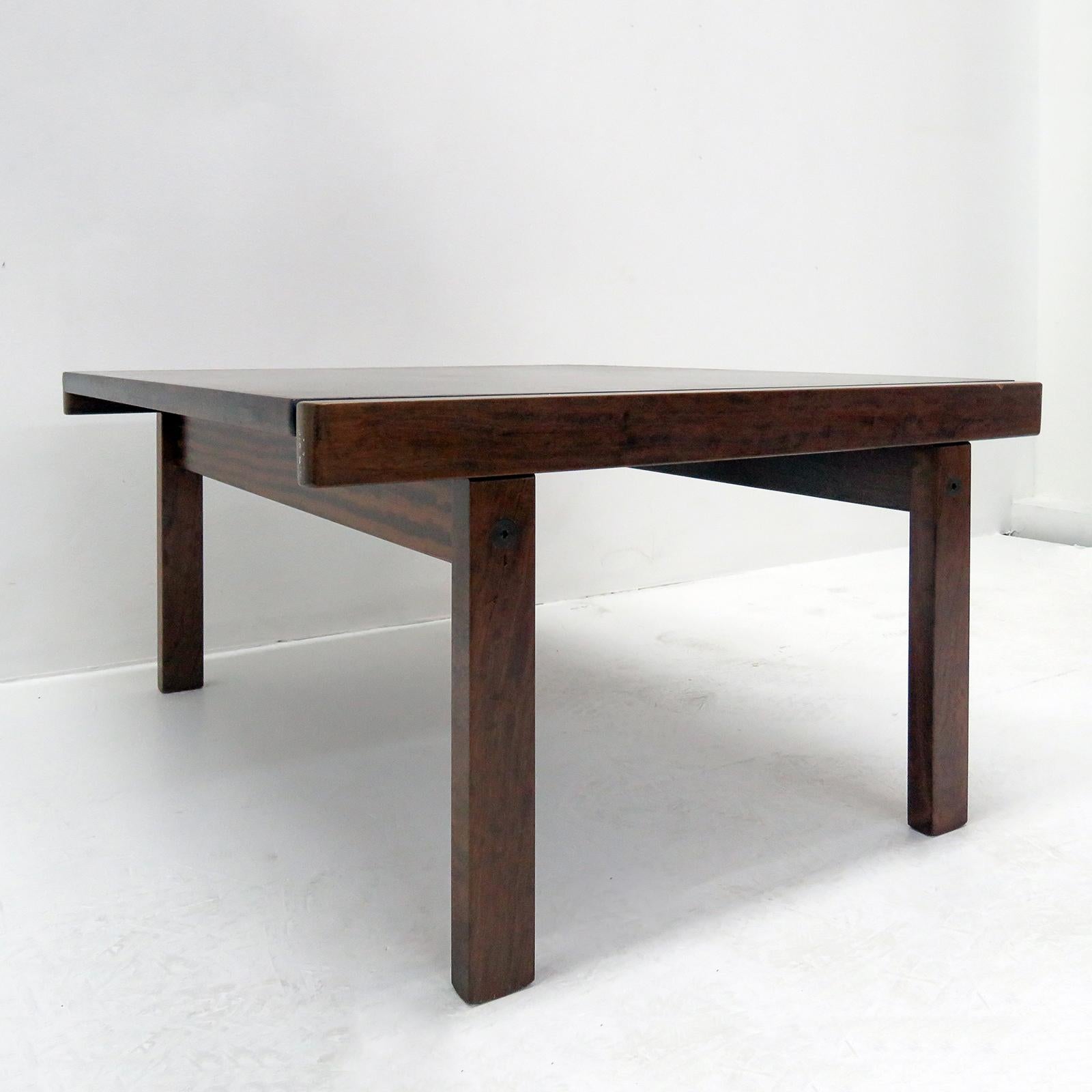 Scandinave moderne Table basse par Torbjørn Afdal pour Bruksbo, Norvège, 1960 en vente