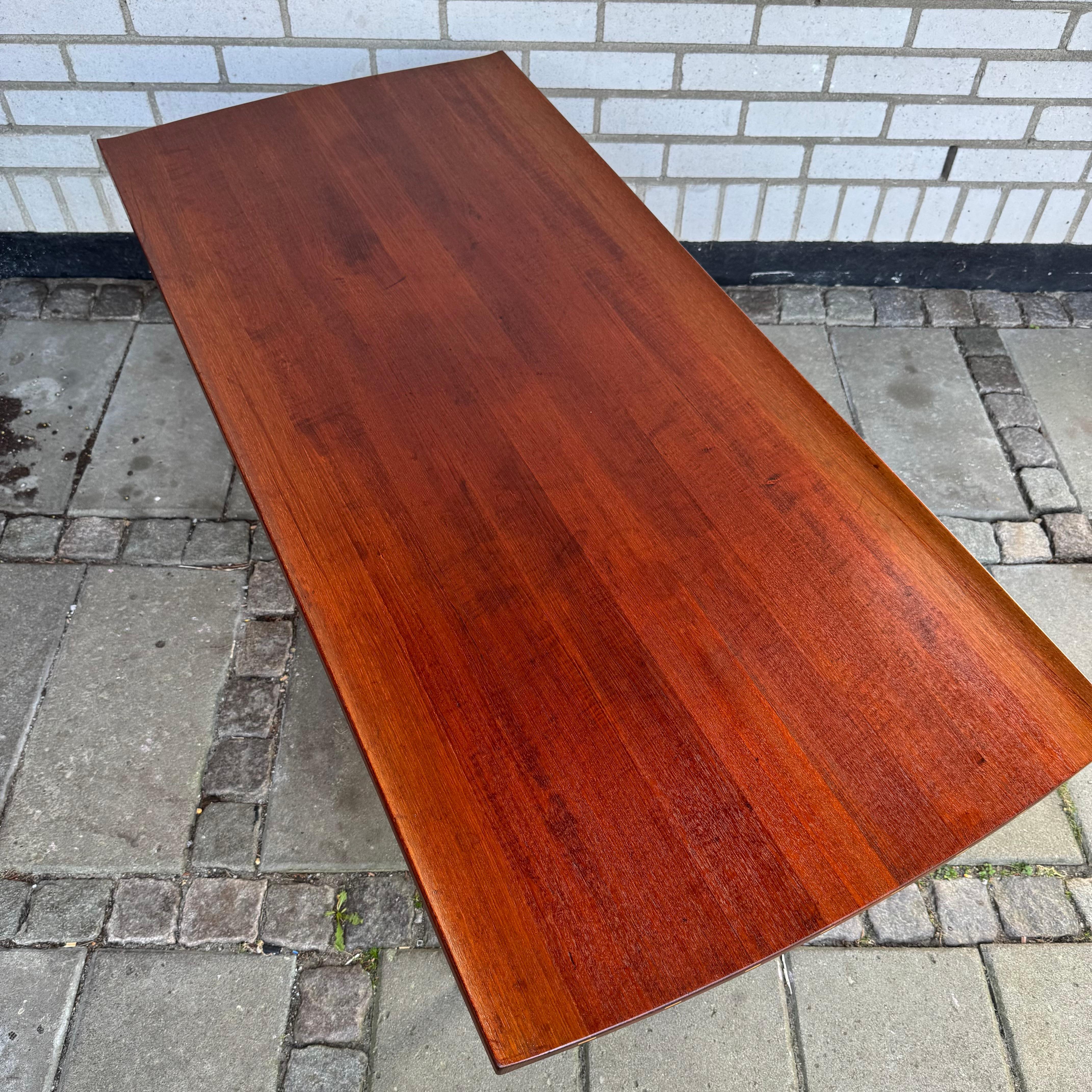 Swedish Coffee table by Tove & Edvard Kindt Larsen for Seffle Möbelfabrik For Sale