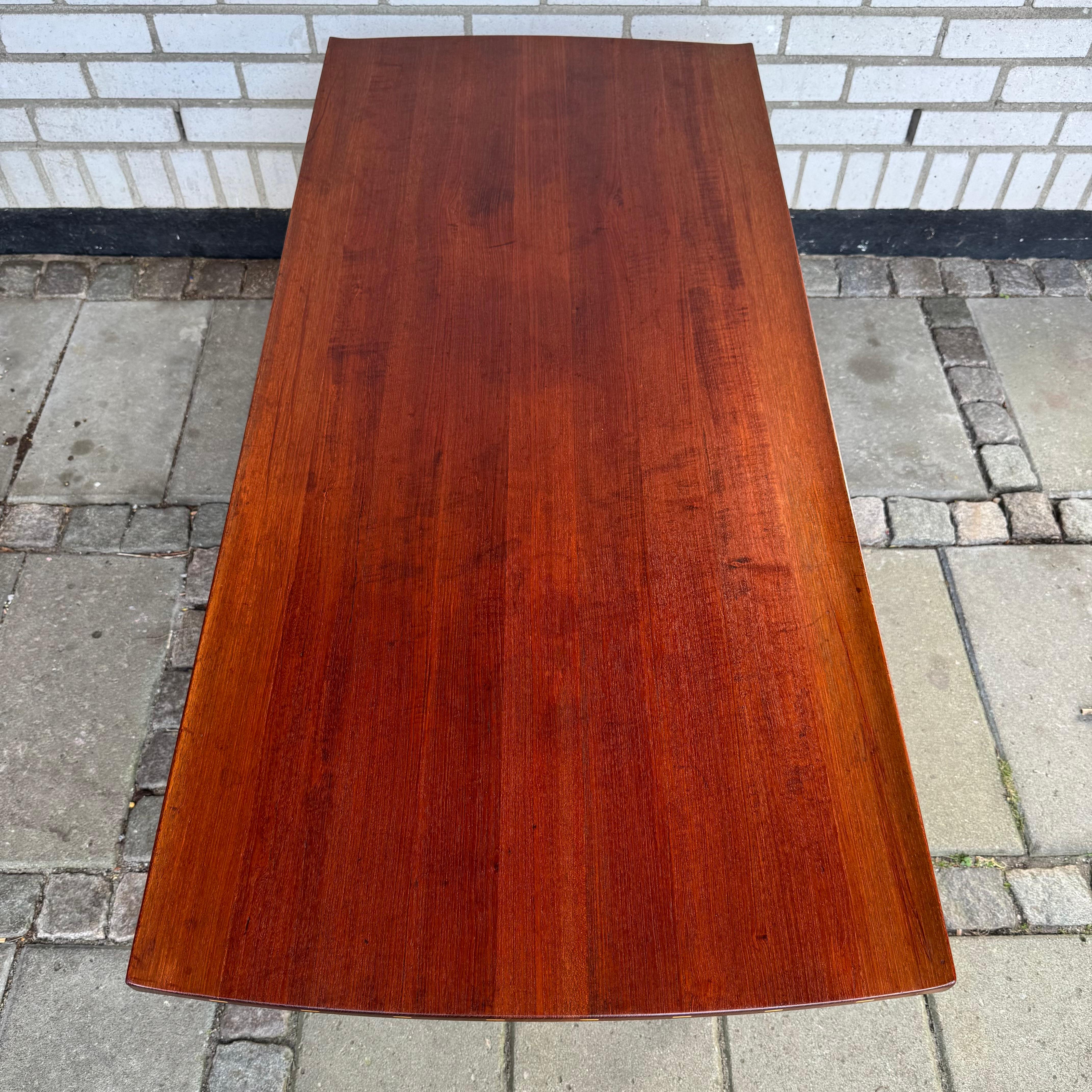 Coffee table by Tove & Edvard Kindt Larsen for Seffle Möbelfabrik In Good Condition For Sale In Genarp, SE
