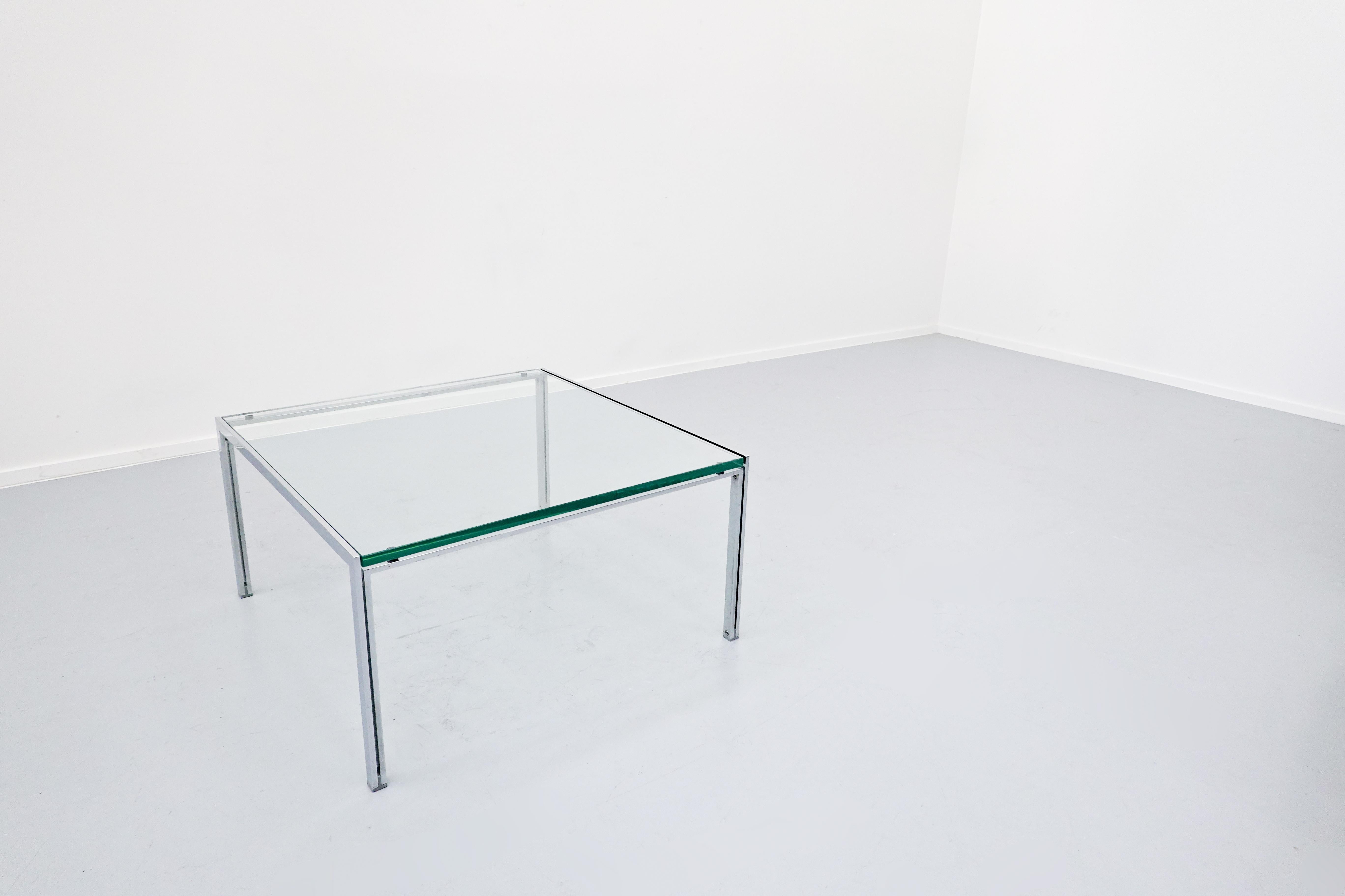 Mid-Century Modern Table basse moderne du milieu du siècle dernier, chrome et verre, années 1960 en vente