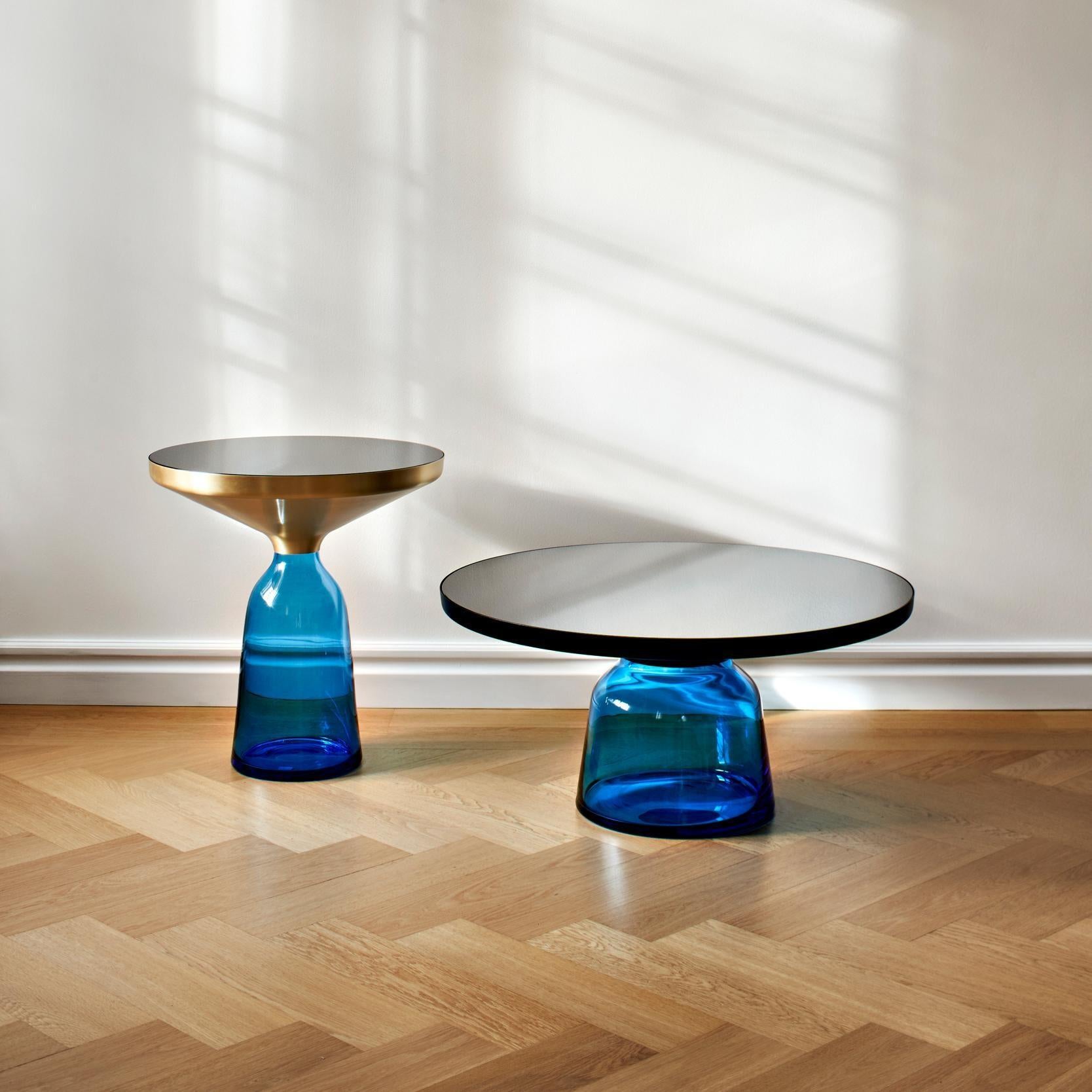 Coffee table Classicon Bell Side Table - Sapphire blue In New Condition For Sale In Alcamo, IT