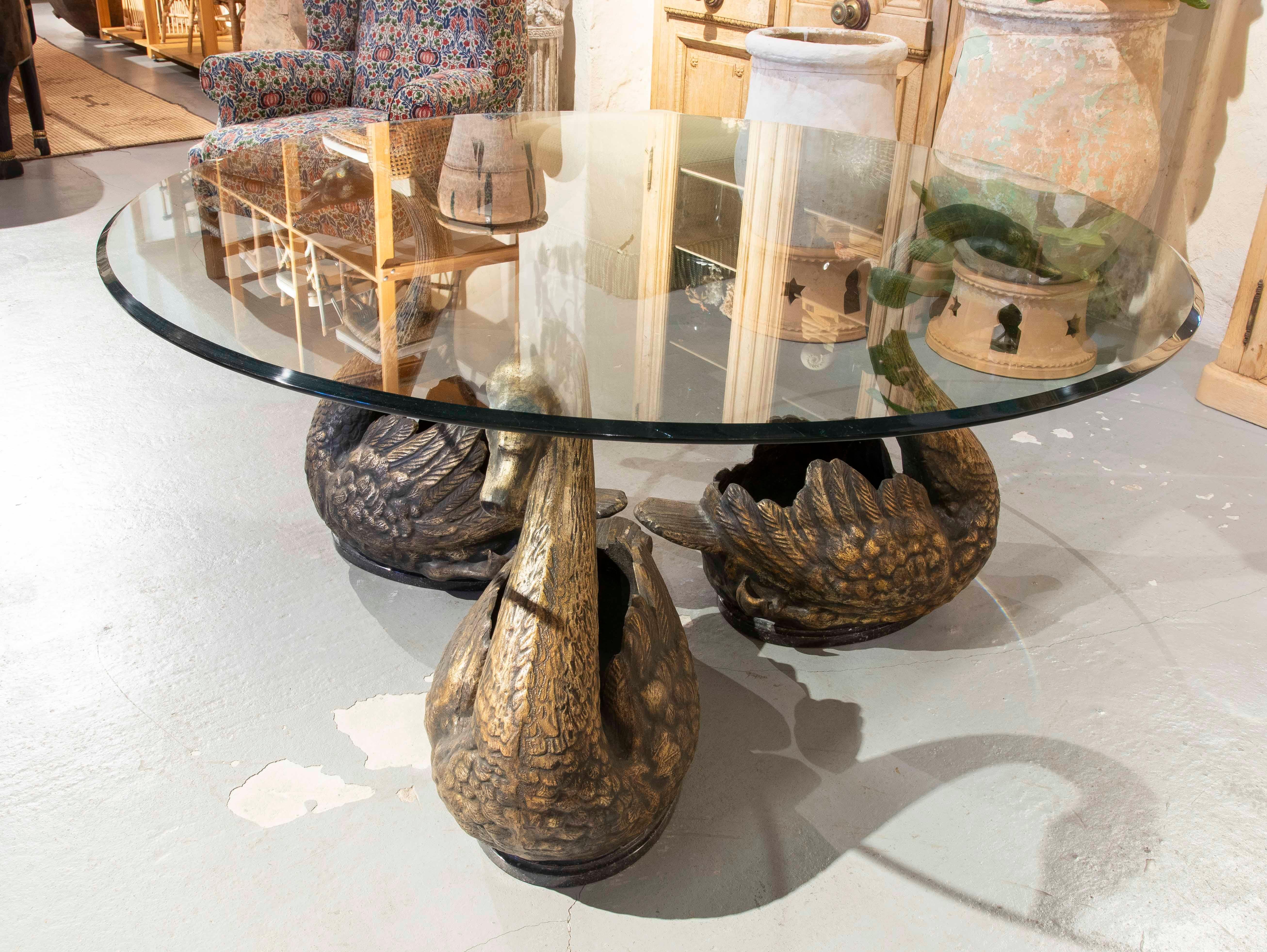 Spanish Coffee Table Composed of Three Patinated Iron Swans with Antique Finish For Sale