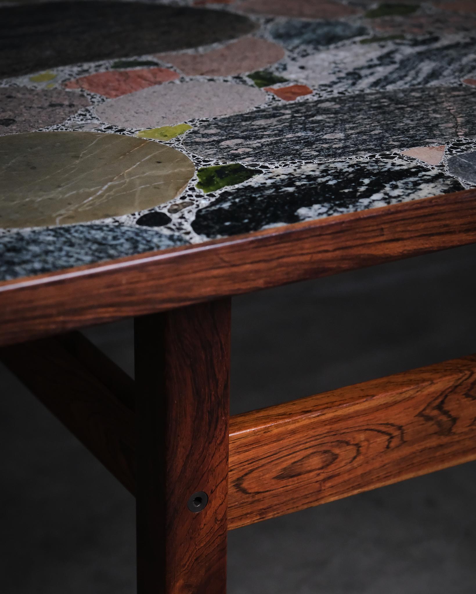 Tavolino 'Conglo' di Erling Viksjø, Bruksbo, Norvegia, metà del XX secolo in vendita 2