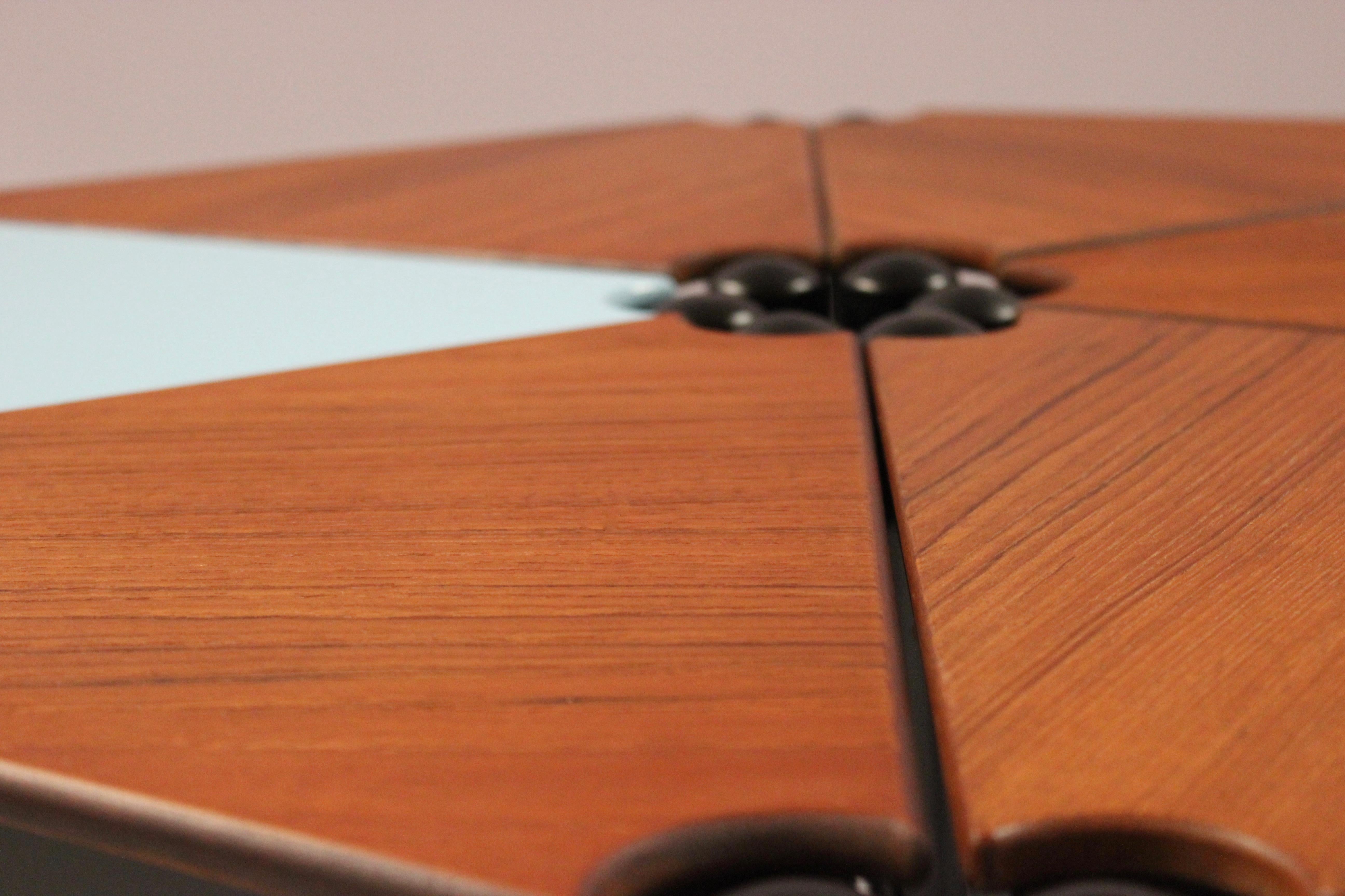 Mid-20th Century Coffee Table Consisting of Six Triangular Side Tables in Teak, by Helge Møller For Sale