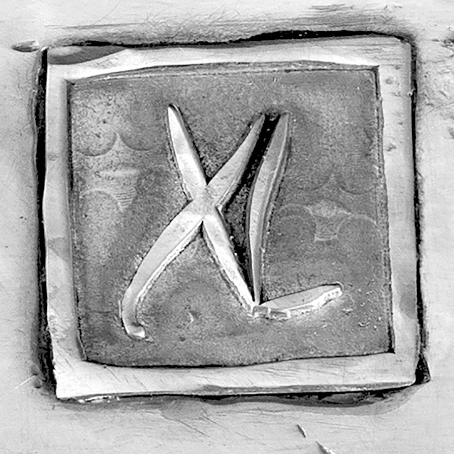 tisch des 21. Jahrhunderts - Crack XLA5 - in Zinn gehüllt - Xavier Lavergne France im Zustand „Hervorragend“ im Angebot in Paris, FR