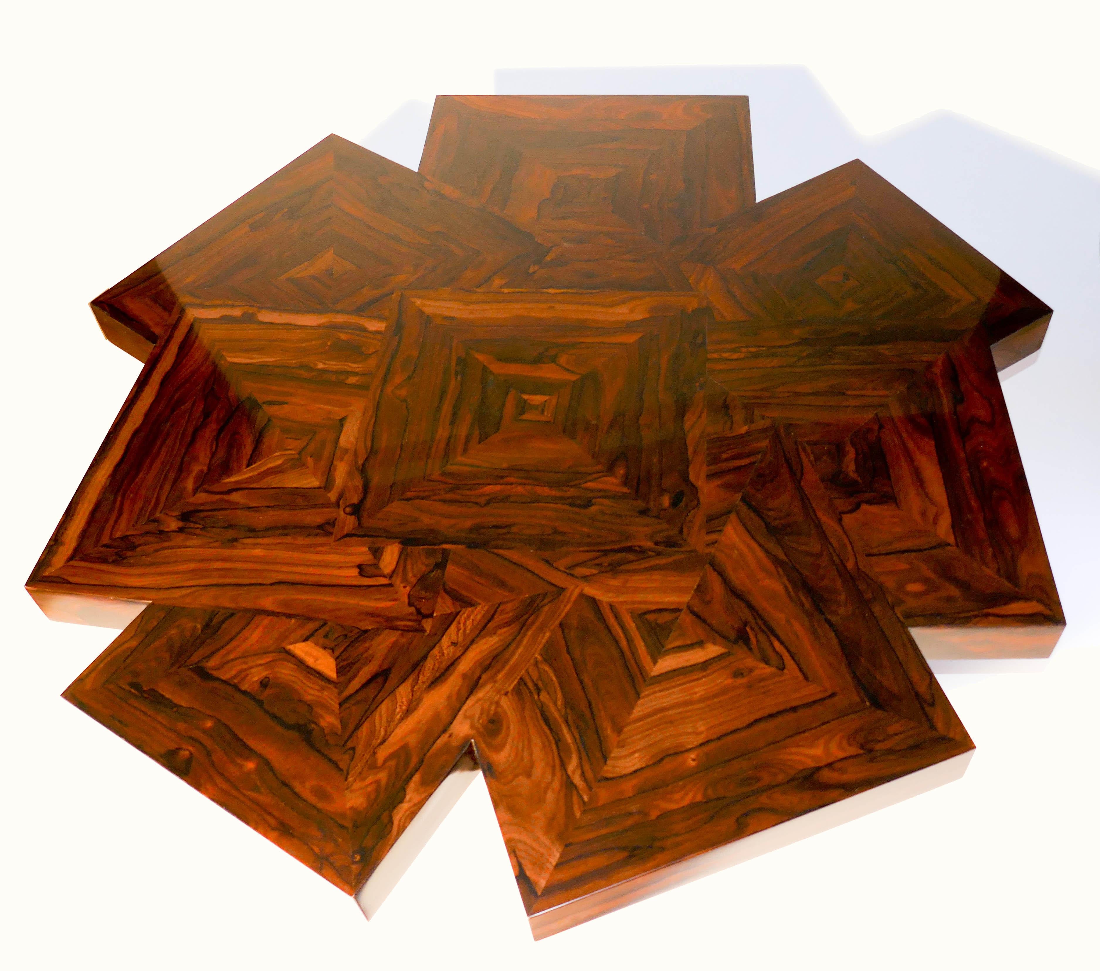 Table basse Cubes en Rond en menuiserie de bois de ziricote d'Aymeric Lefort en vente 2
