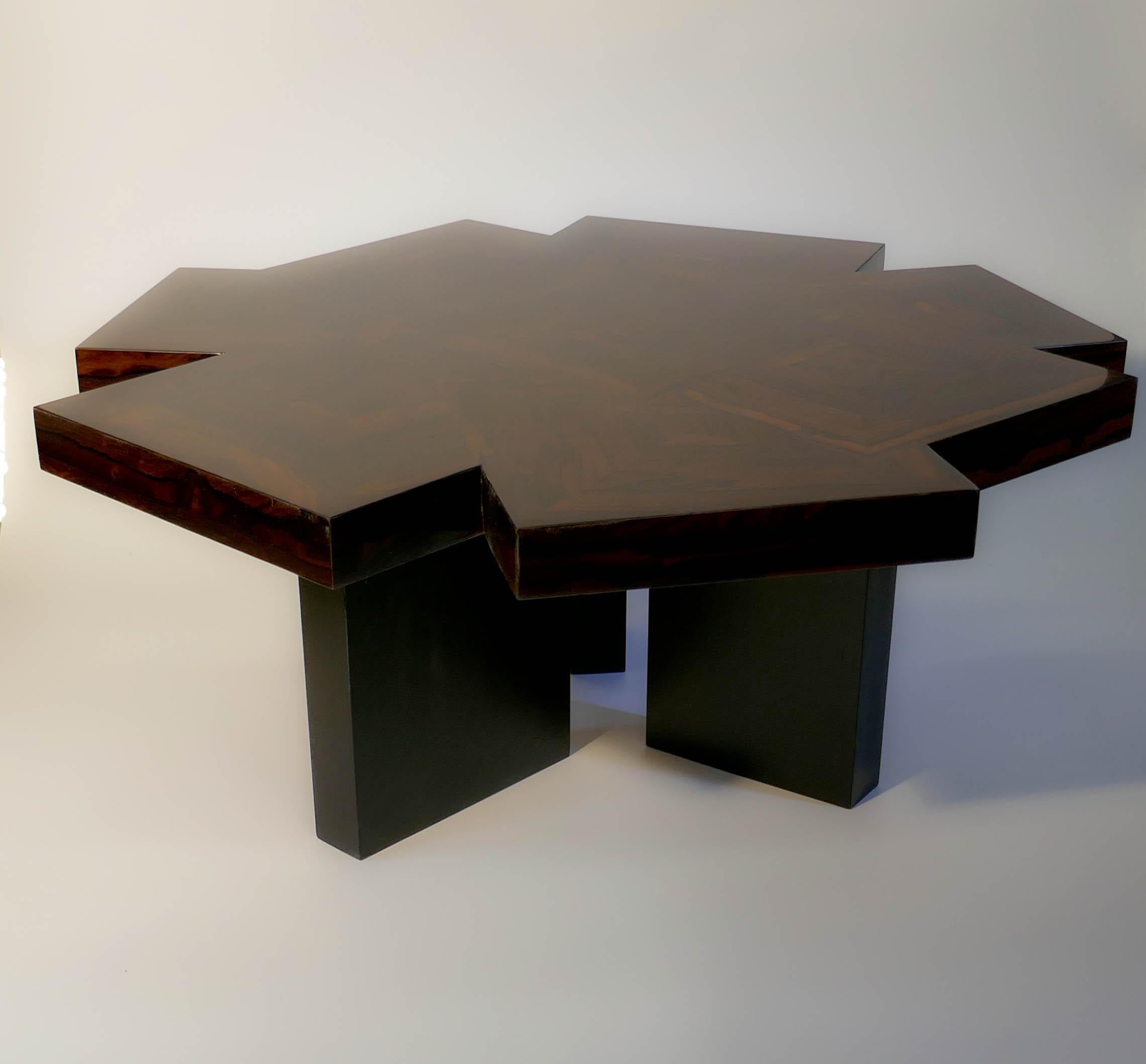 Table basse Cubes en Rond en menuiserie de bois de ziricote d'Aymeric Lefort en vente 5