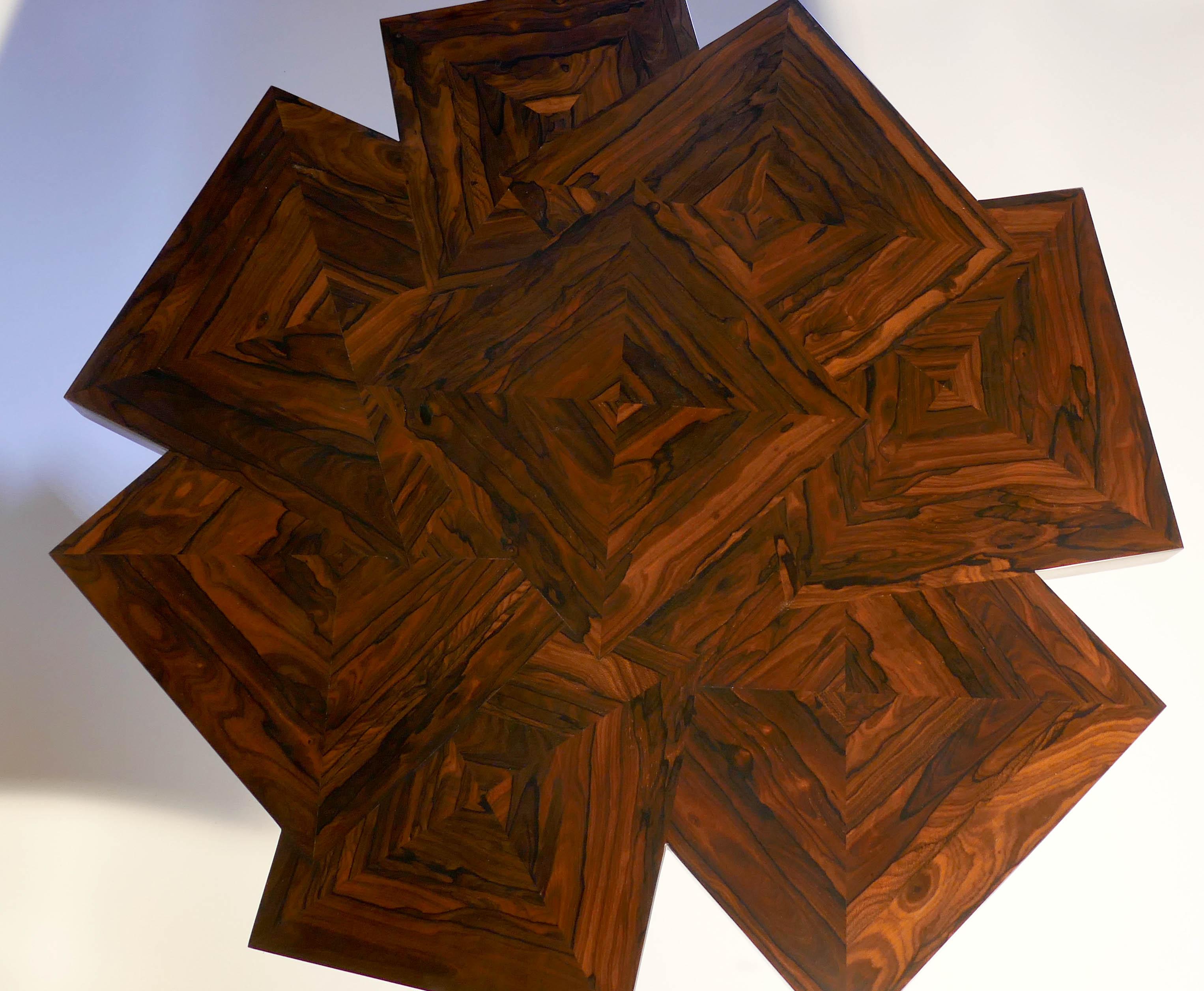 Table basse Cubes en Rond en menuiserie de bois de ziricote d'Aymeric Lefort en vente 9