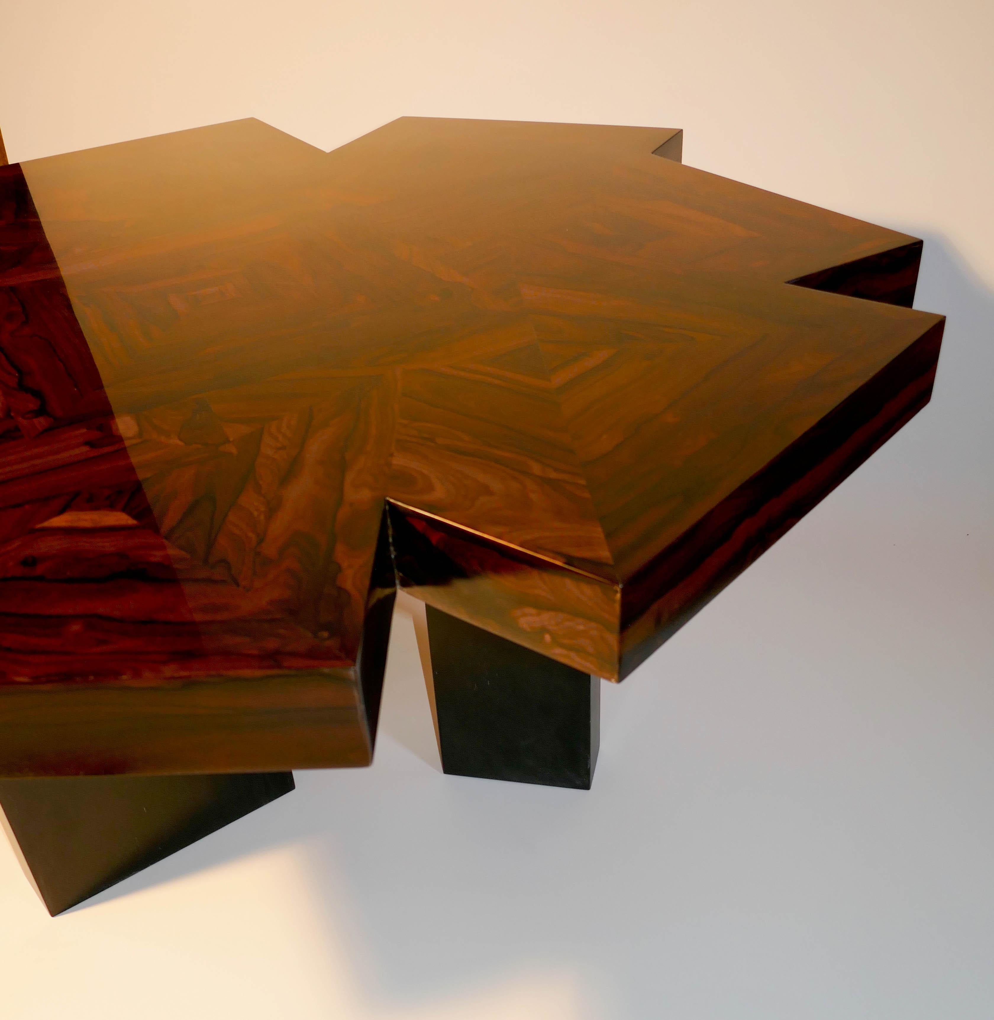 Table basse Cubes en Rond en menuiserie de bois de ziricote d'Aymeric Lefort en vente 1