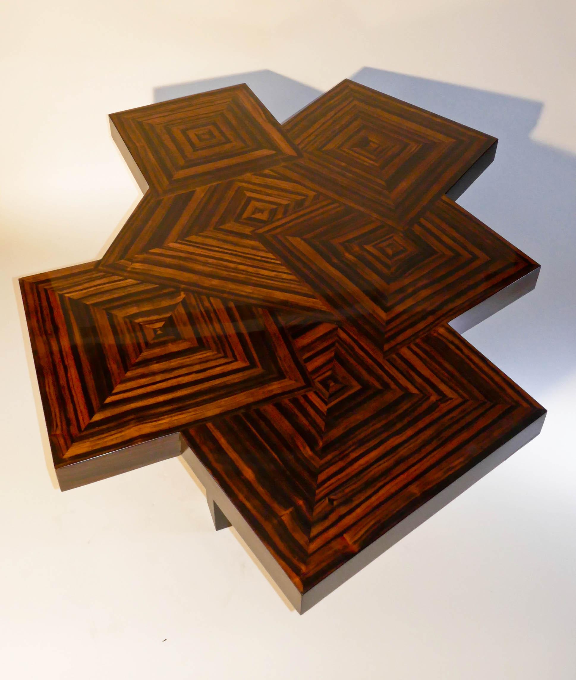 Table basse « Cubes » en marqueterie de bois d'ébène de Macassar par Aymeric Lefort Neuf - En vente à SENLIS, OISE