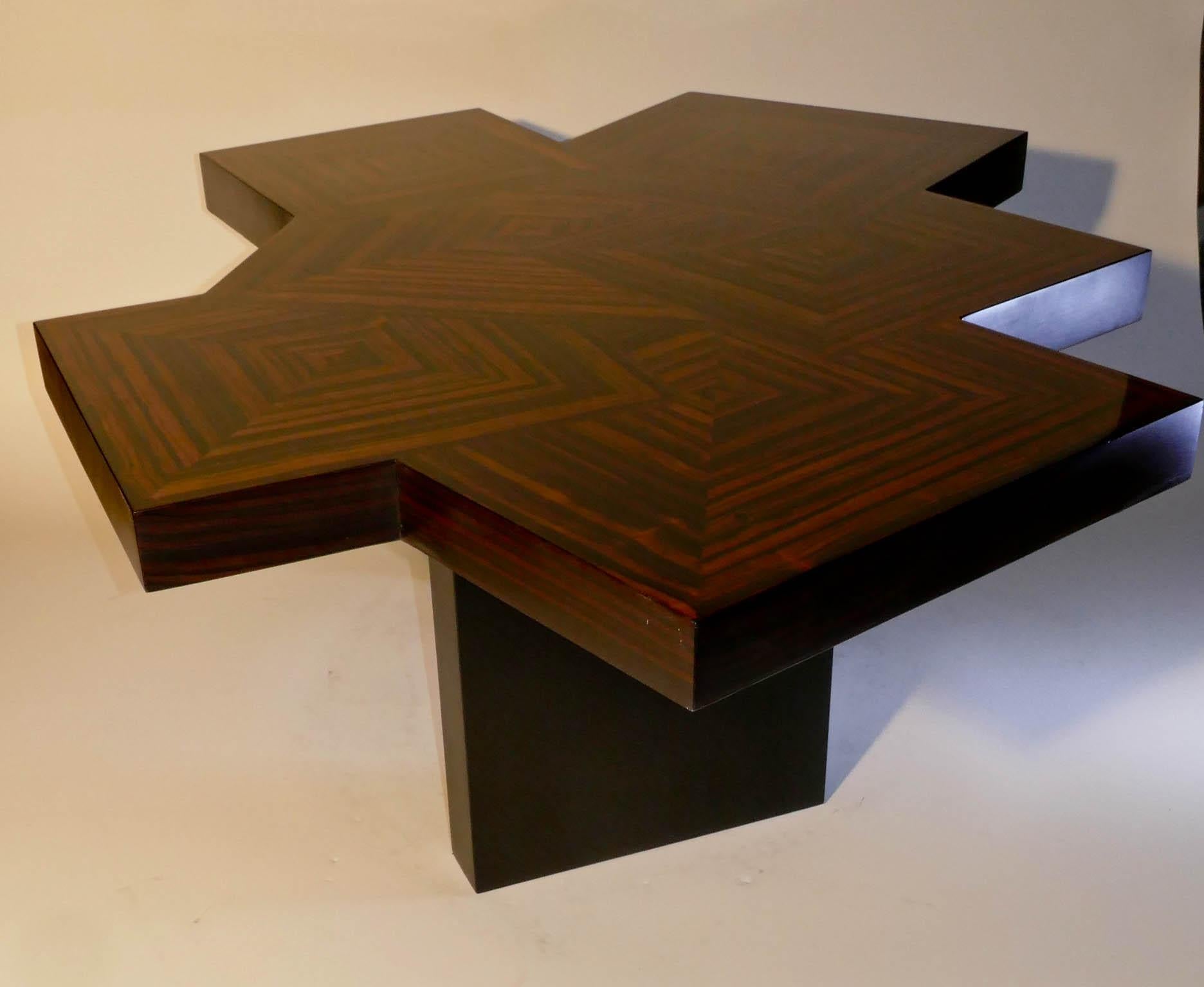 XXIe siècle et contemporain Table basse « Cubes » en marqueterie de bois d'ébène de Macassar par Aymeric Lefort en vente