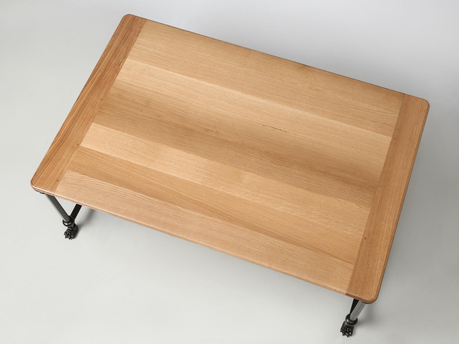 Table basse faite sur-mesure en acier, bronze, laiton et chêne de toutes les dimensions et toutes les teintes Neuf - En vente à Chicago, IL