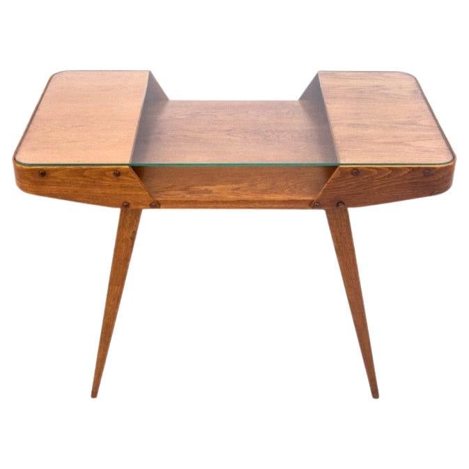 Table basse, design tchèque, années 1960, après rénovation.