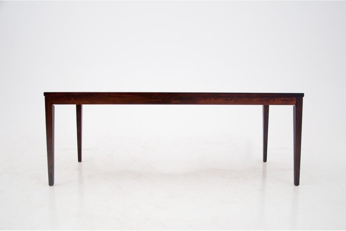 Scandinavian Modern Coffee table, Danish design, 1960s. Renovated. For Sale