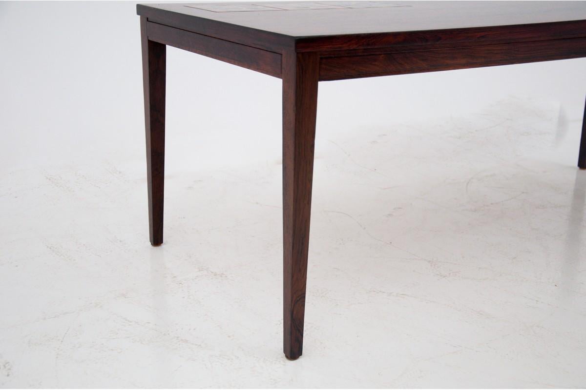 Coffee table, Danish design, 1960s. Renovated. For Sale 3