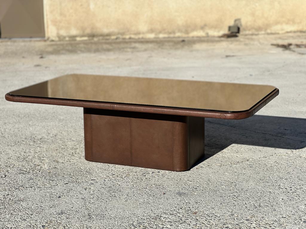 Coffee Table De Sede Ds 3011, 1970 in Leather and Mirror Glass In Good Condition In Saint Rémy de Provence, FR