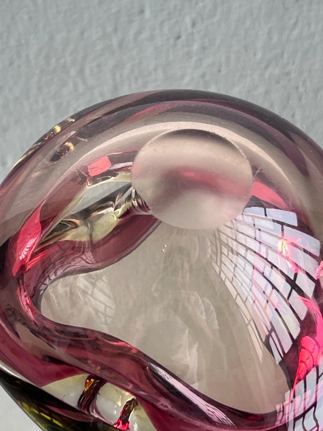 Murano Glass Coffee Table Decorative, Murano Bowl in Sommerso Pink Glass, Rare Italian Item For Sale