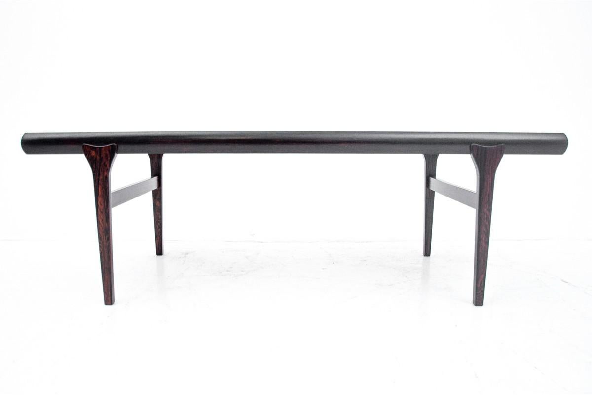 Danish Coffee table, Denmark, 1960s. Design by Johannes Andersen. For Sale