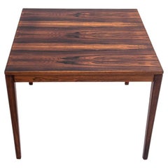 Couchtische und Cocktailtische aus Holz