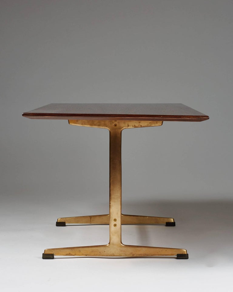 Coffee Table Designed by Arne Jacobsen for Fritz Hansen, Denmark, 1950s ...