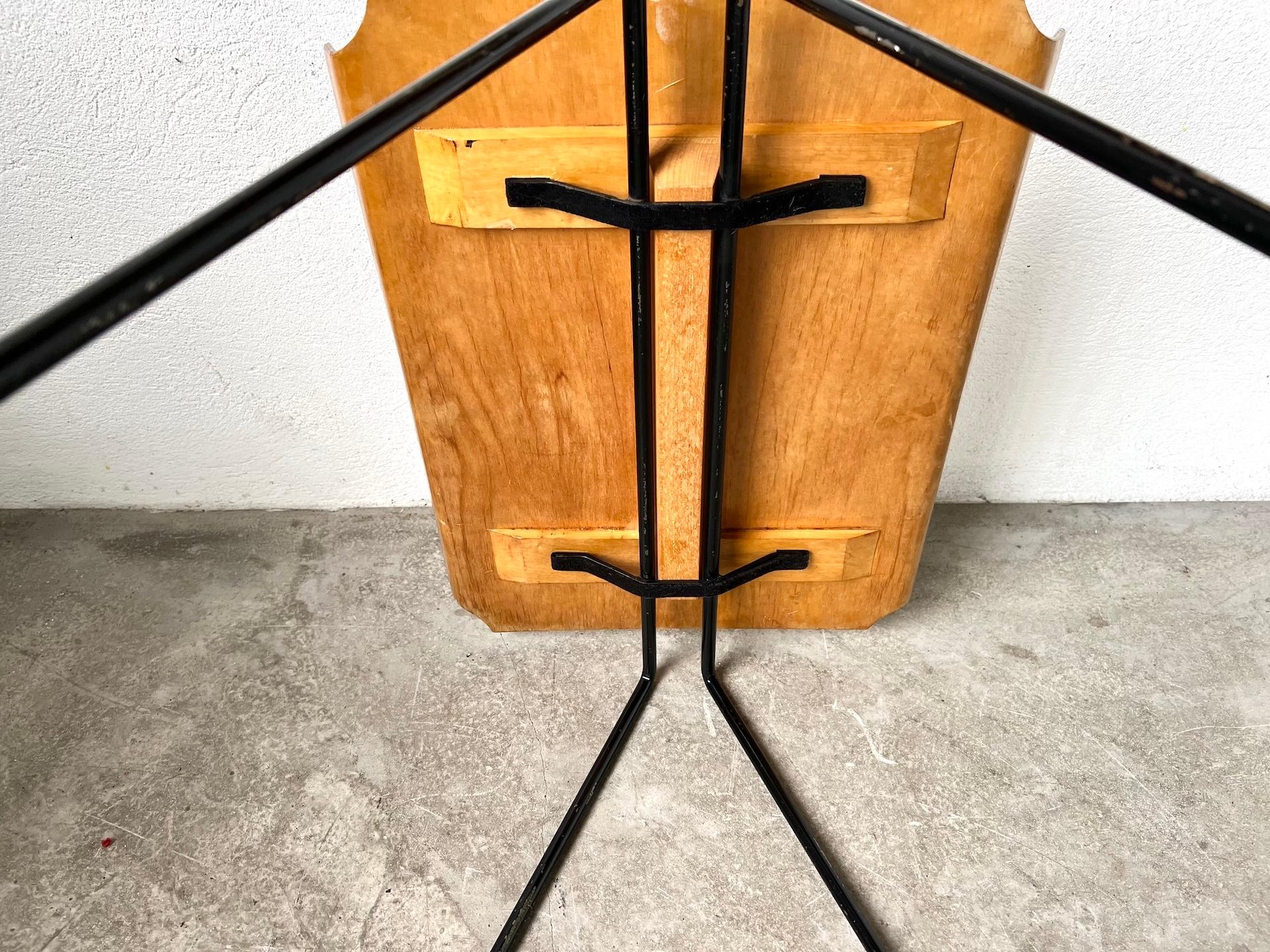 Mesa de centro diseñada por Hans Bellmann en los años 50 en venta 6