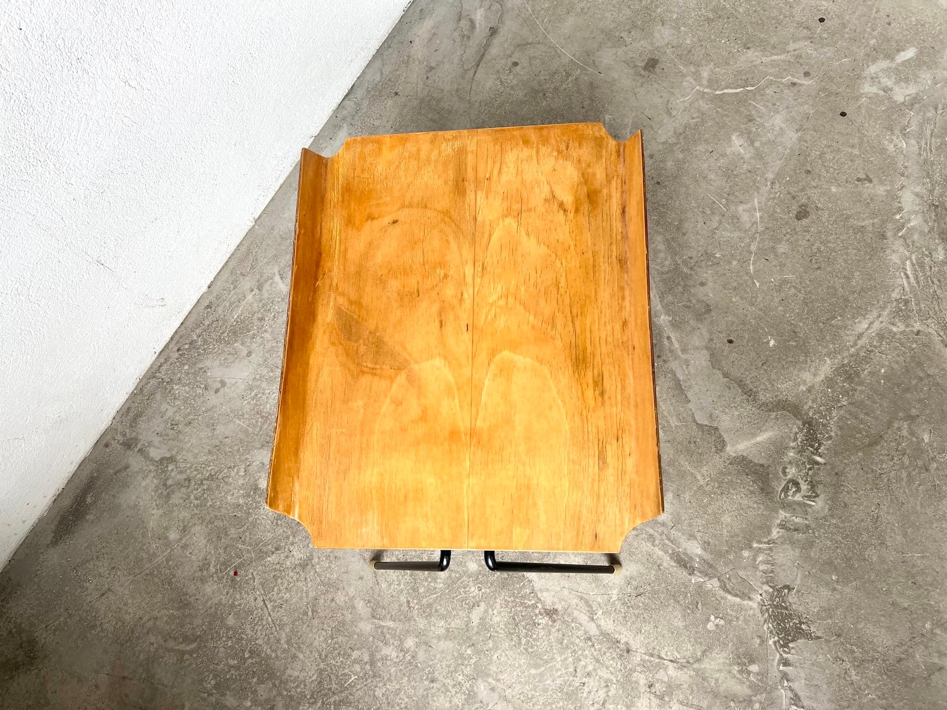 Mesa de centro diseñada por Hans Bellmann en los años 50 en venta 1