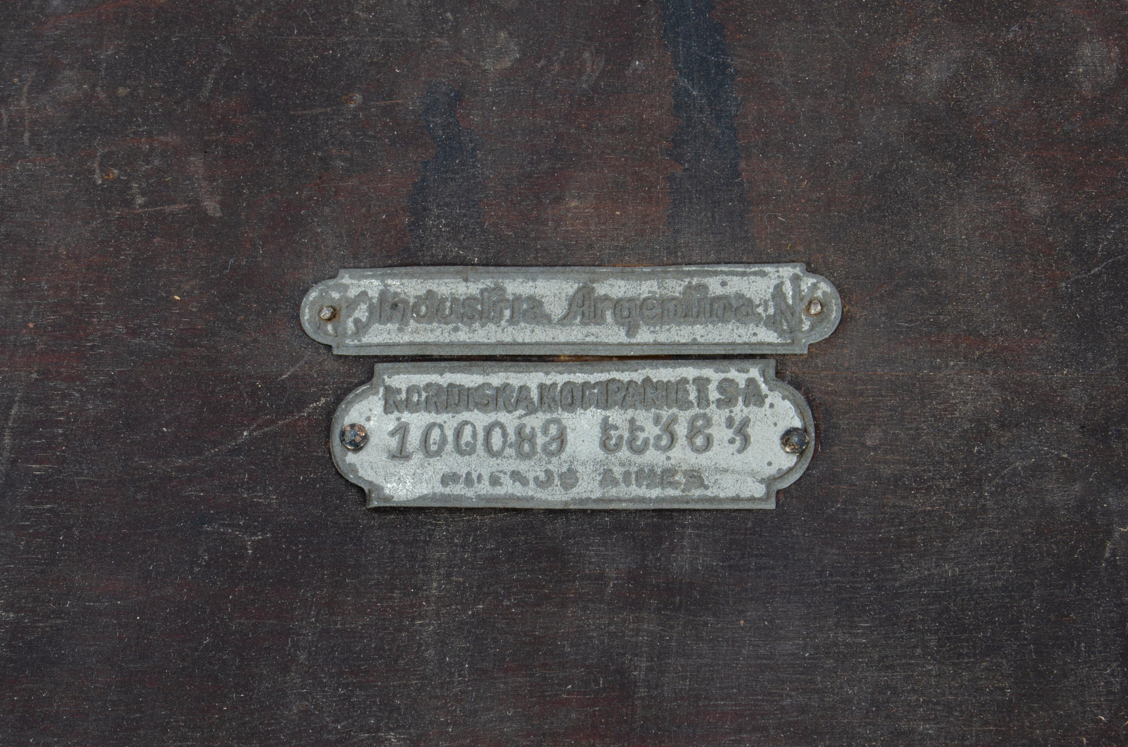 Papier parchemin Table basse designée par Nordiska Kompaniet en vente