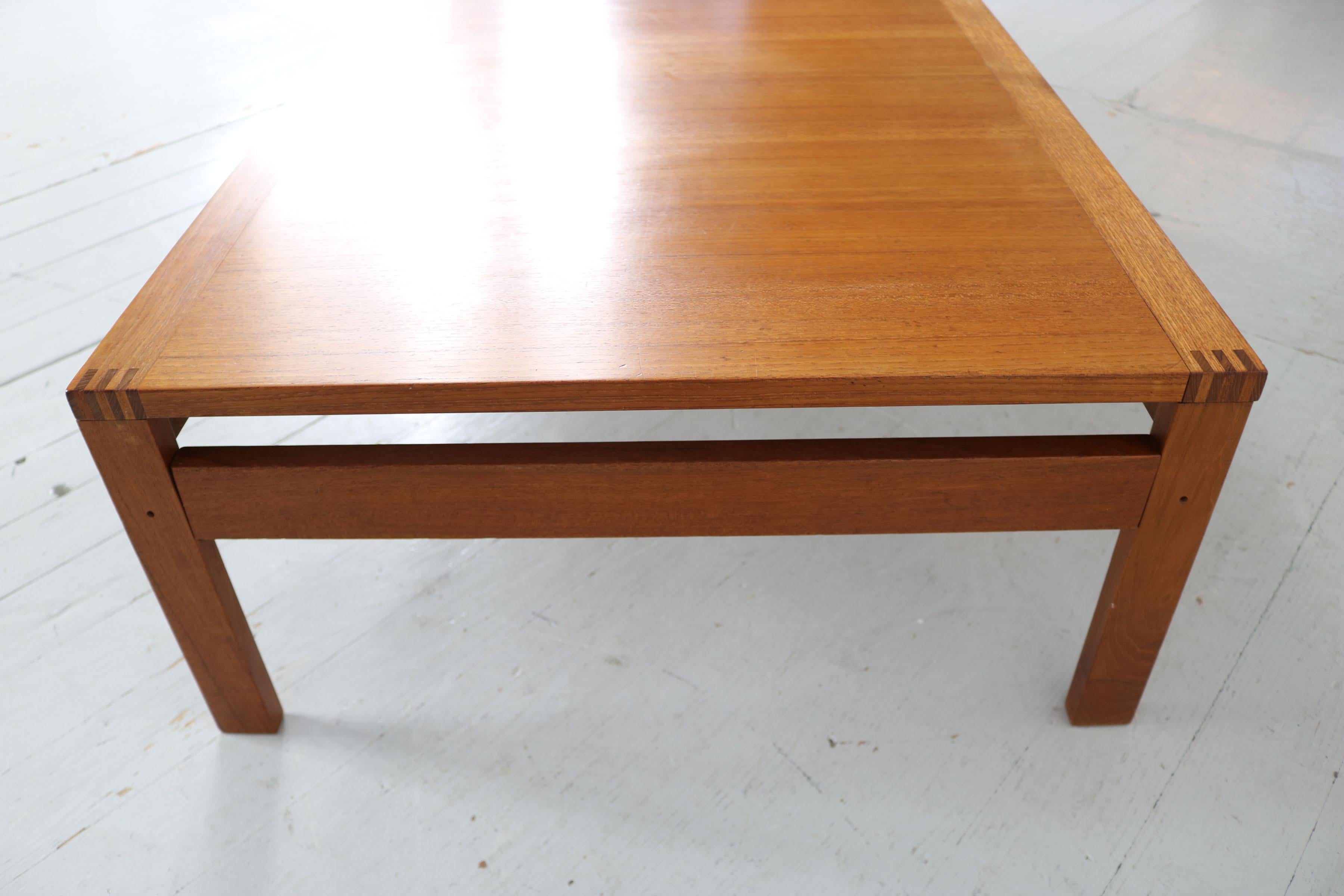 Coffee Table, Designed by Ole Gjerløv-Knudsen and Torben Lind, Denmark 60s For Sale 12