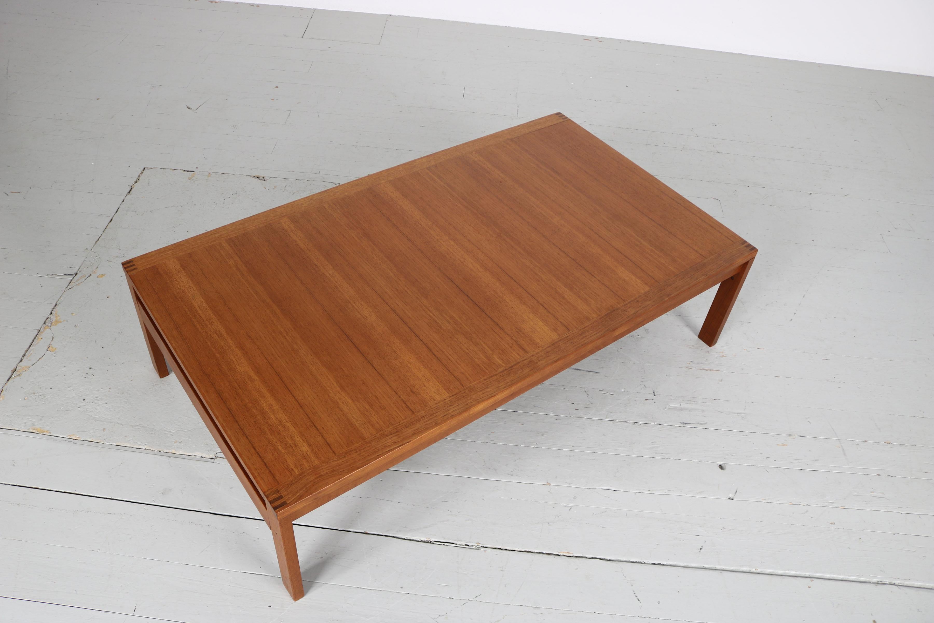 Coffee Table, Designed by Ole Gjerløv-Knudsen and Torben Lind, Denmark 60s For Sale 2