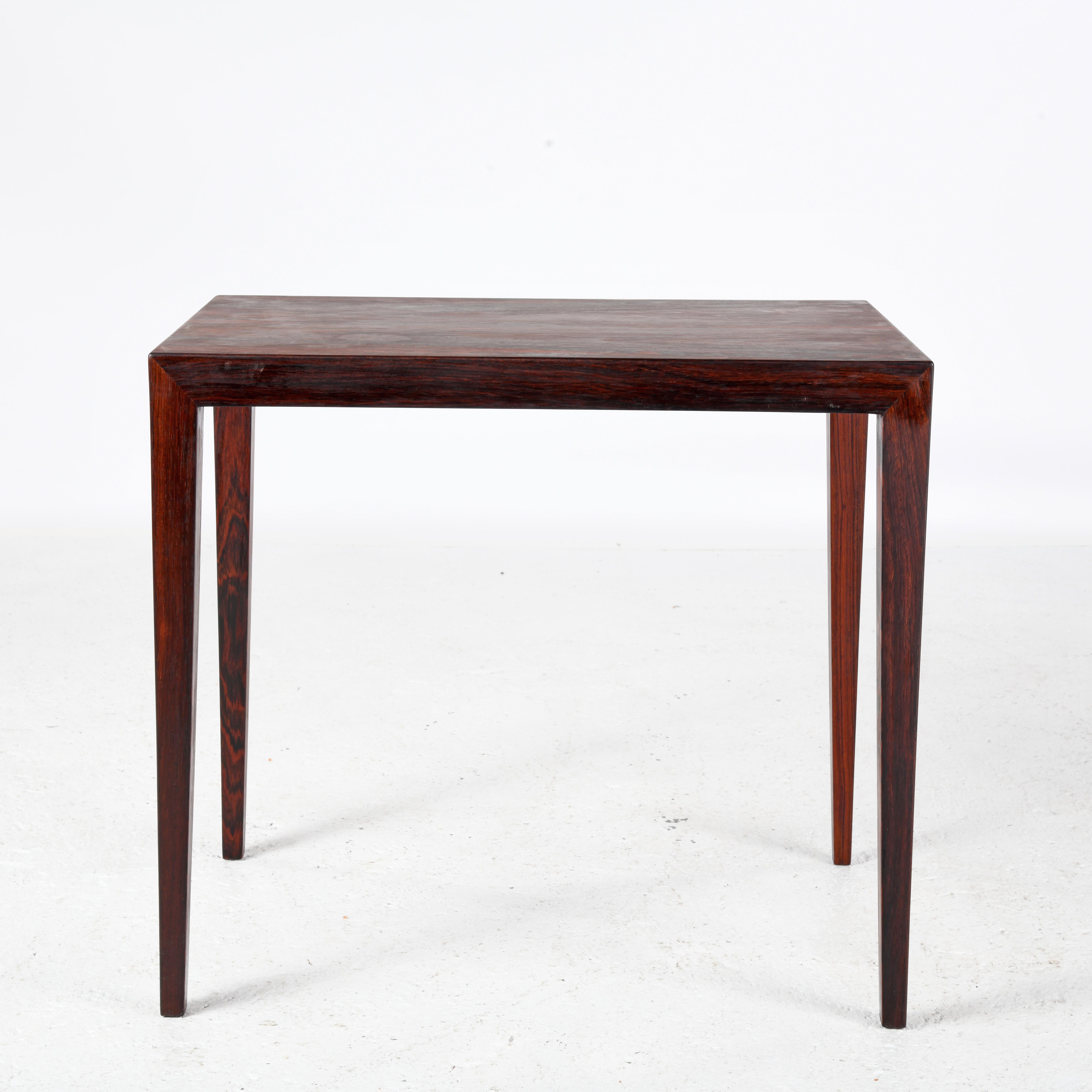 Small coffee table, designed by Severin Hansen (1903-1979) in the 1960s, published by Haslev Møbelfabrik in Denmark.
A second table of the same model is also available.
Severin Hansen is known for his extremely pure design, in which line is