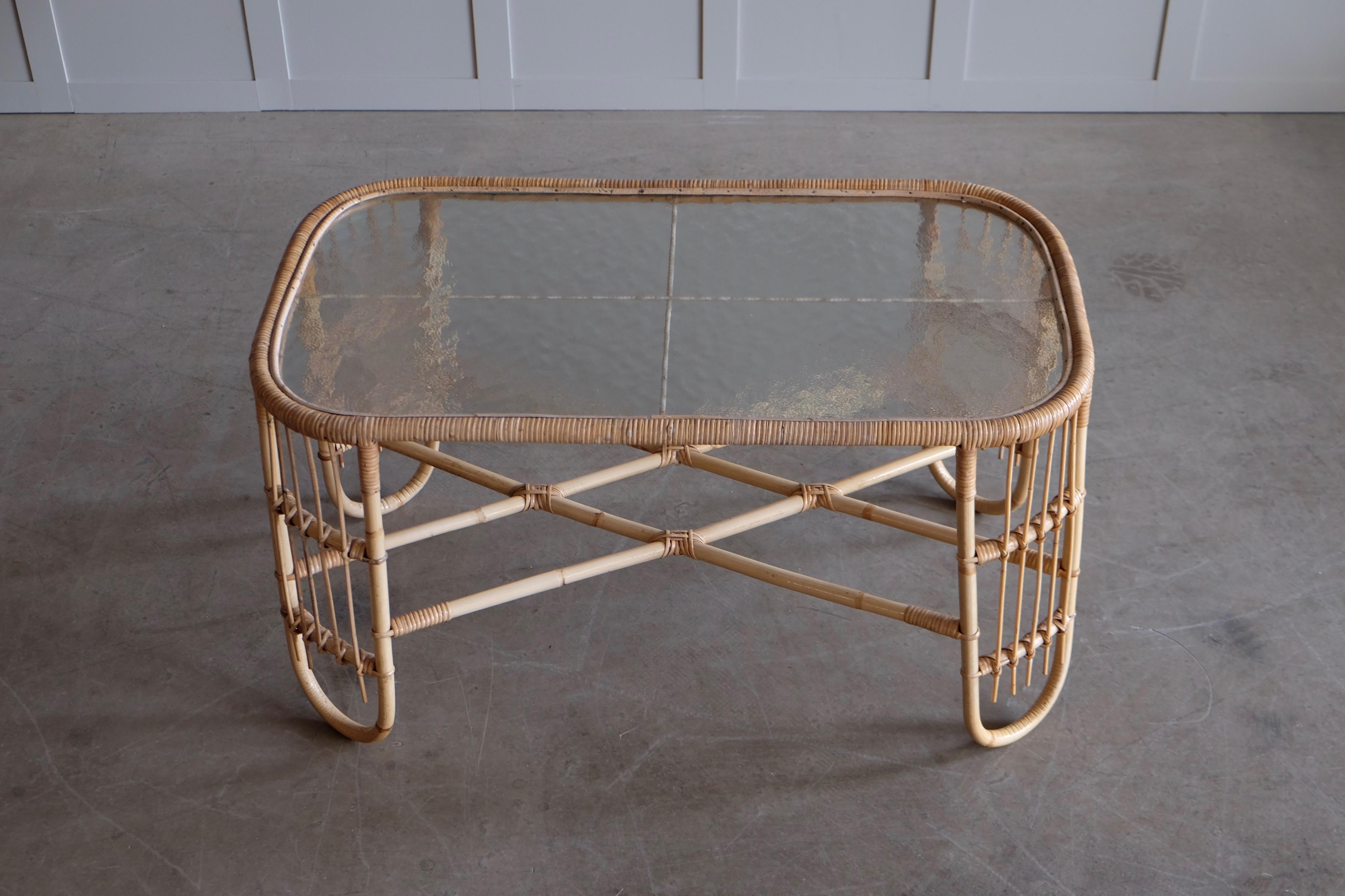 Danish Coffee table designed by Viggo Boesen, Denmark, 1940s