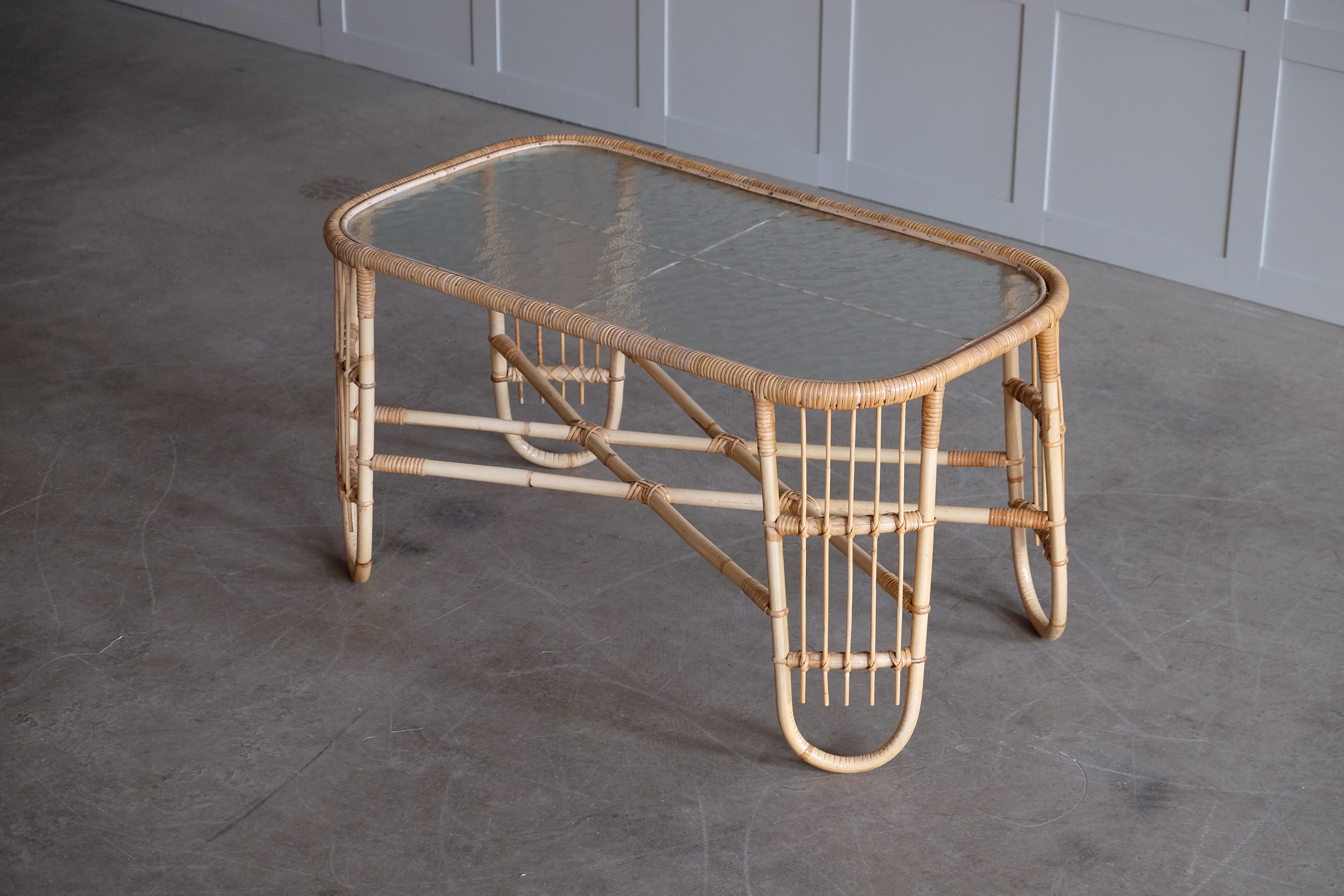 Coffee table designed by Viggo Boesen, Denmark, 1940s 2