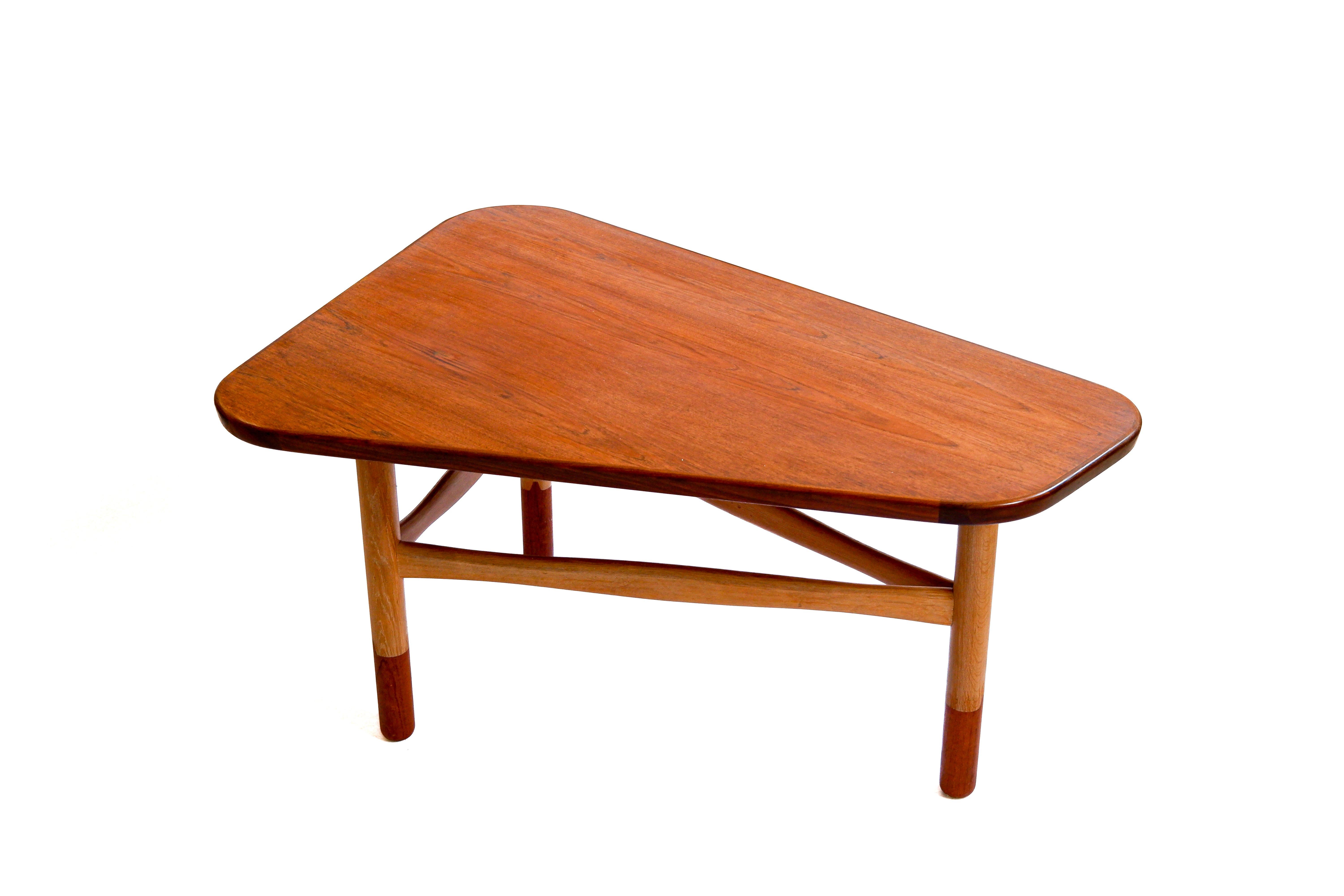 Mid-20th Century Coffee table designed by Yngve Ekström for Westbergs möbler, teak & oak For Sale