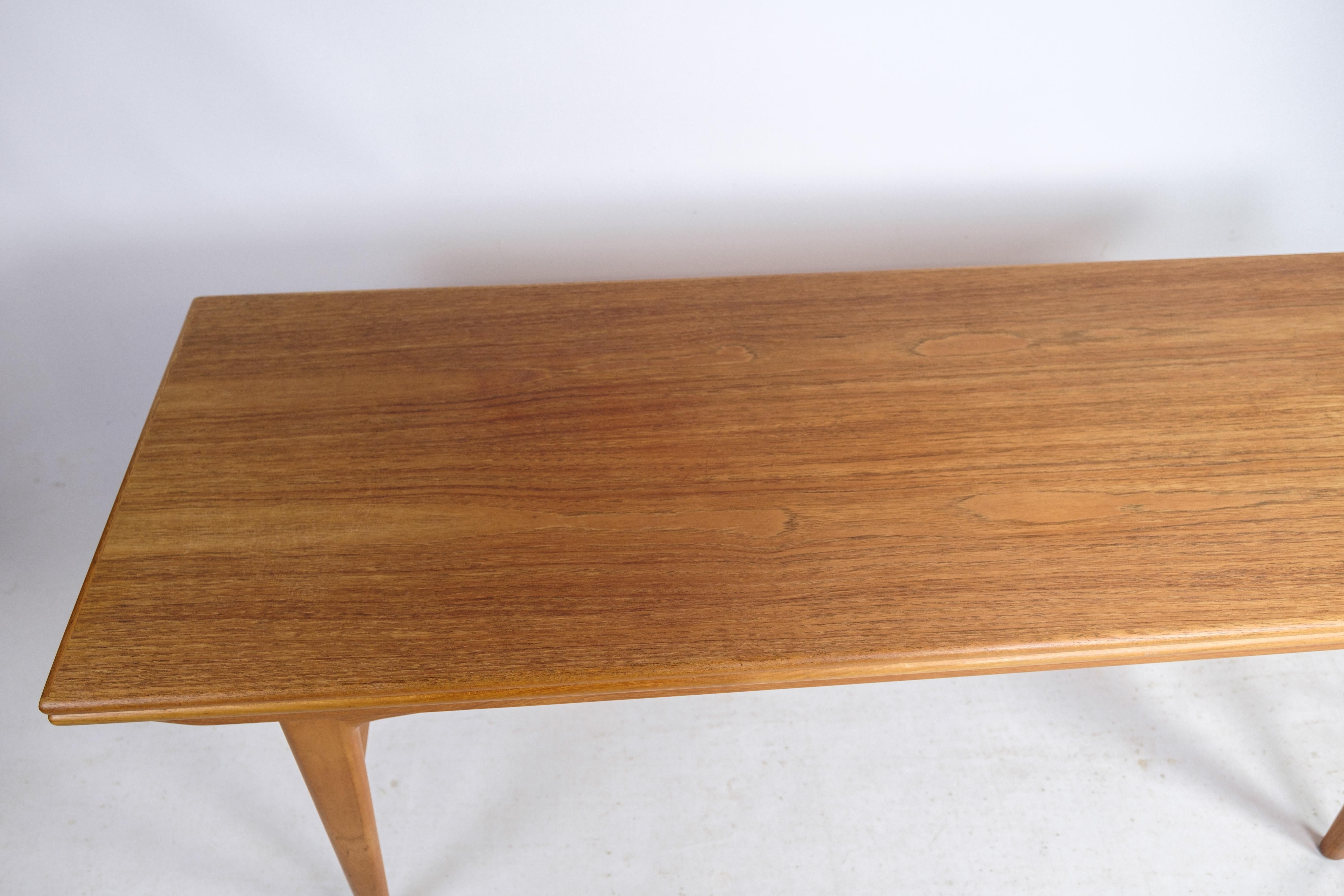 Mid-20th Century Coffee Table / Dining Table, Teak Wood, Copenhagen Table, Danish Furniture Manuf