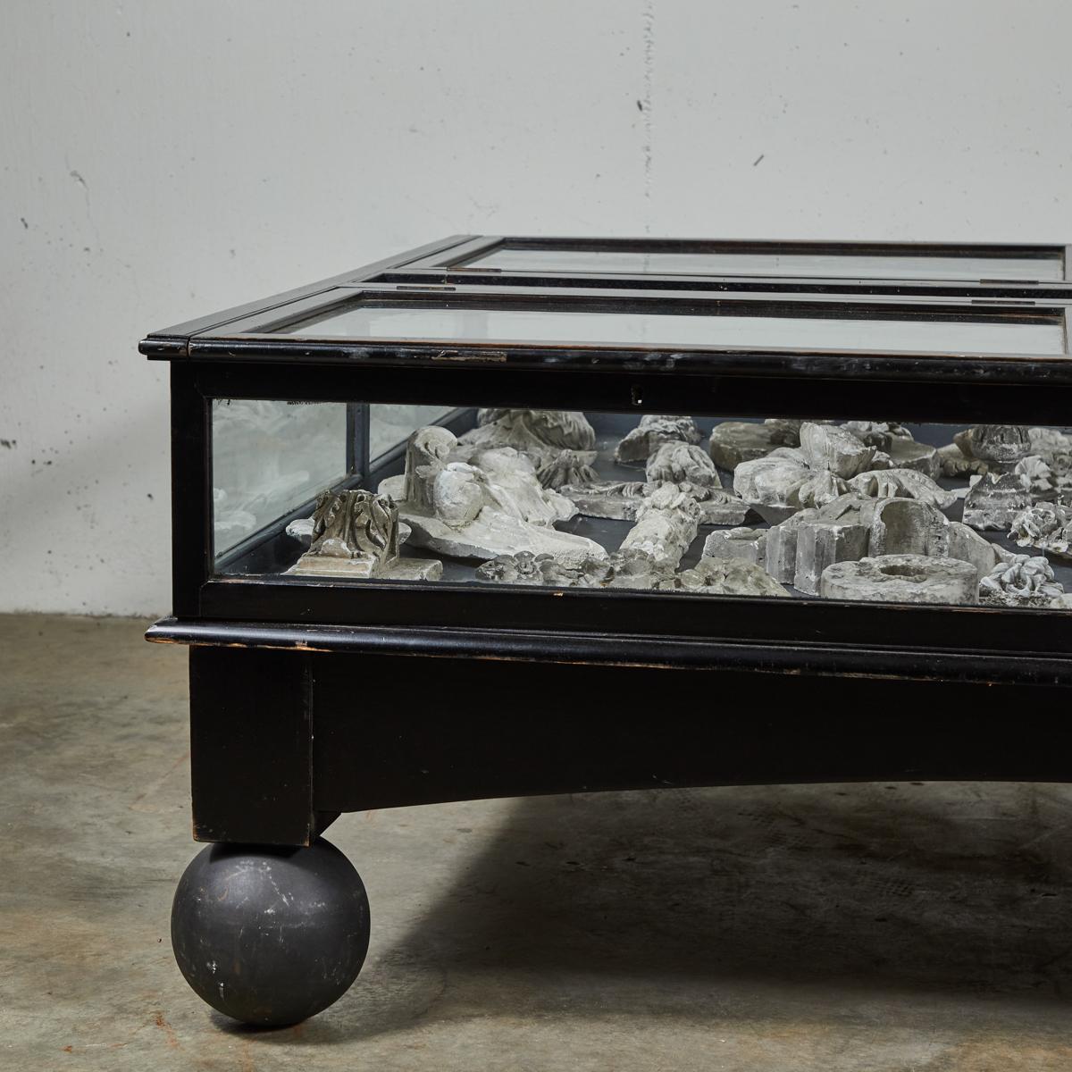 19th Century English Coffee Table Display Case 2