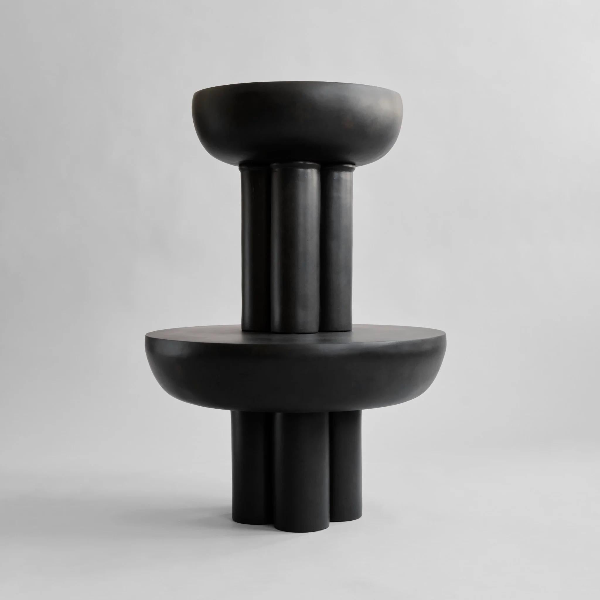 Moderne Table basse, bout de canapé Modèle Crown, Table basse design en aluminium. en vente