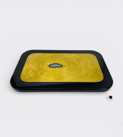 Couchtisch Geätztes Messing und schwarzes Harz Achat leuchtet von Lova Creation