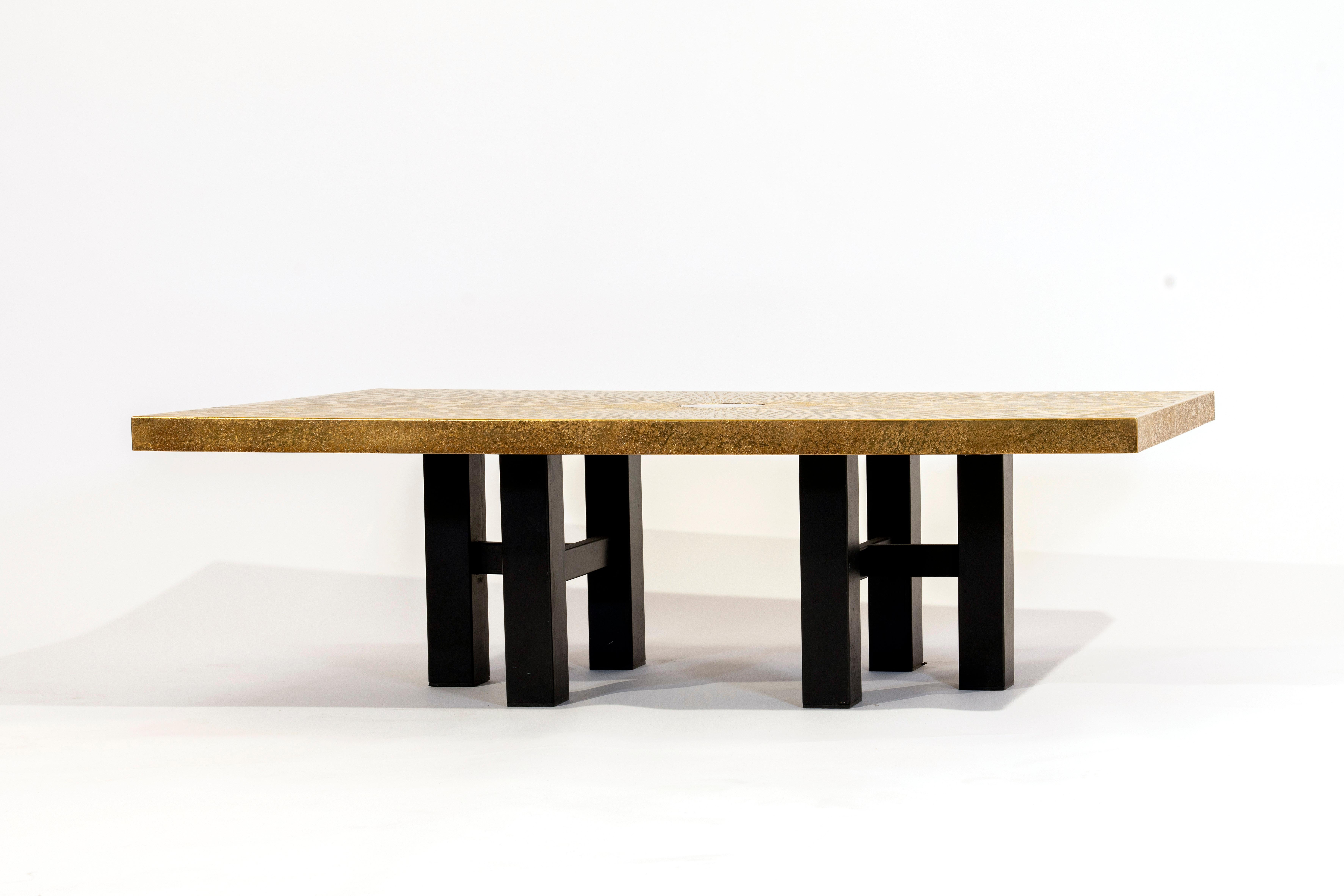 Coffee Table Etched Brass Inlaid Agate by Willy Daro In Excellent Condition For Sale In Brussels, BE